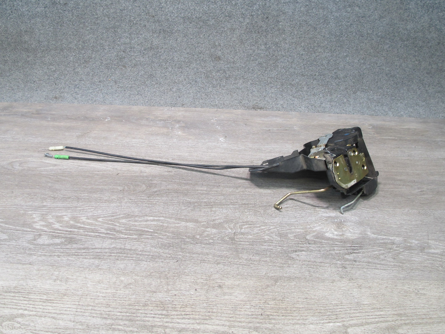00-05 Toyota MR2 Spyder ZZW30L Left Door Lock Latch Actuator OEM