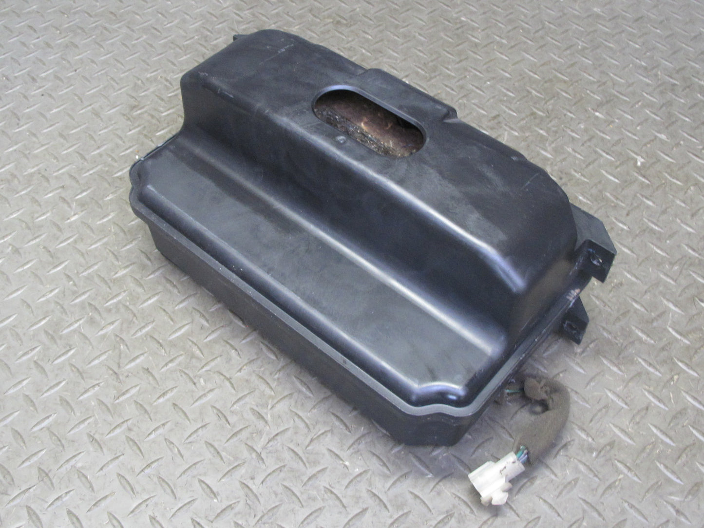 98-99 BMW E36/7 Z3 Roadster Rear Harman Kardon Subwoofer Box Speaker OEM