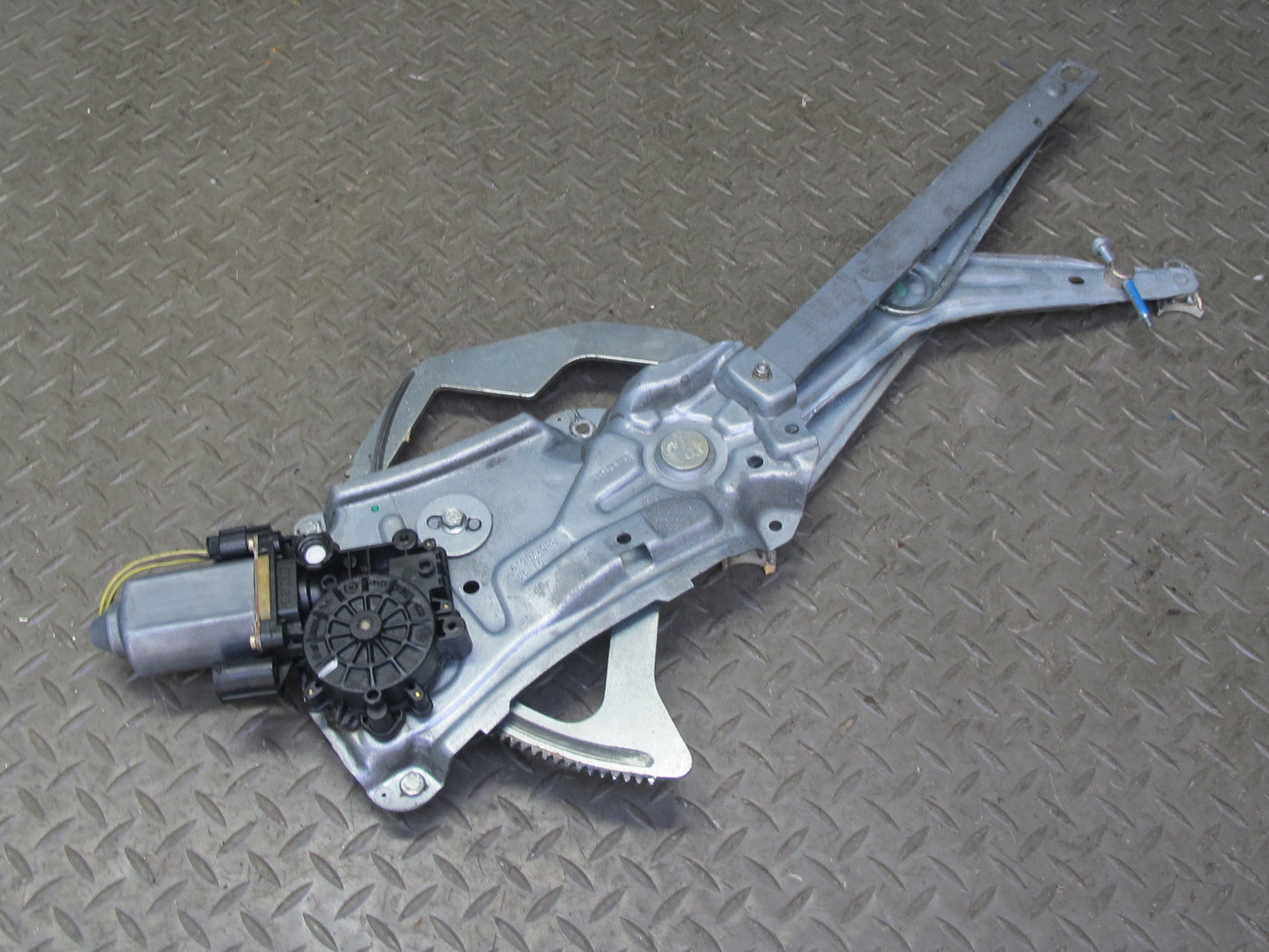 96-02 BMW E36/7 Z3 Roadster Right Passenger Door Window Regulator w Motor OEM
