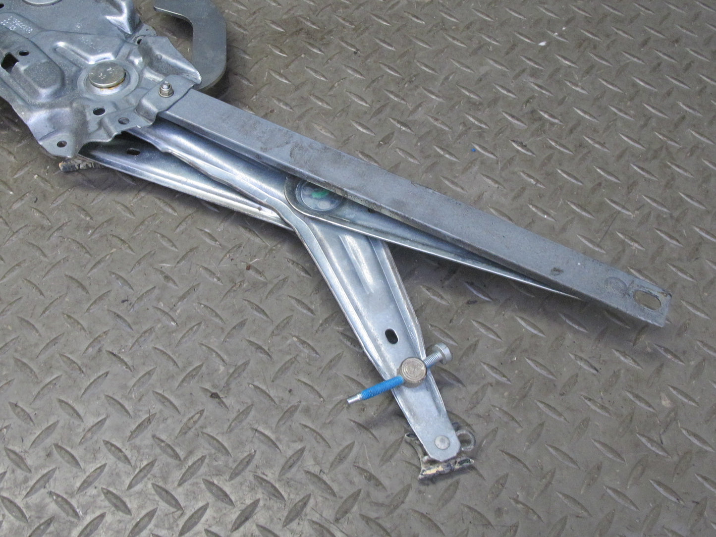 96-02 BMW E36/7 Z3 Roadster Right Passenger Door Window Regulator w Motor OEM