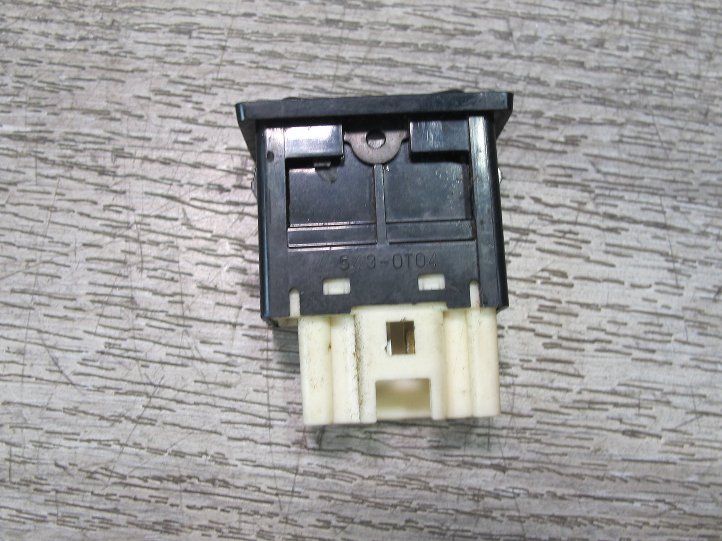 00-05 Toyota MR2 Spyder ZZW30L Door Central Lock Unlock Button Switch OEM