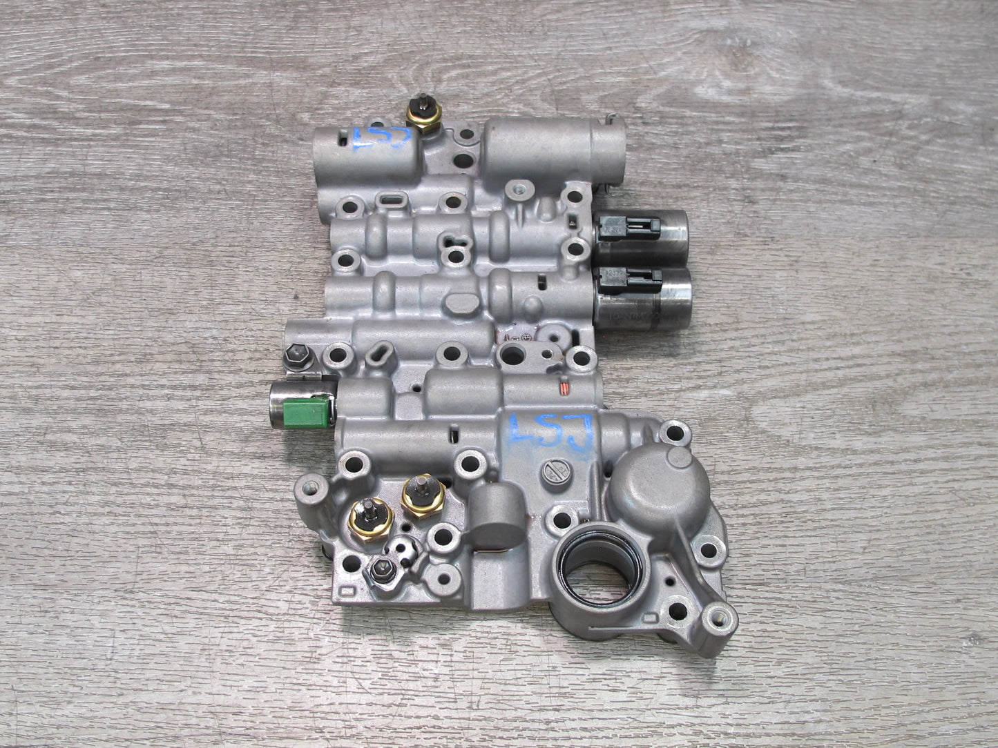 08-16 Lexus LS600h L110F A/T Automatic Transmission Valve Body Mechatronic OEM