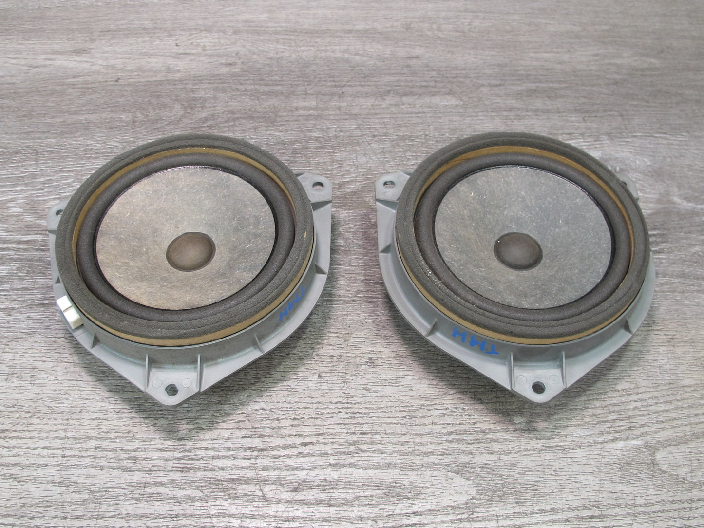 00-05 Toyota MR2 Spyder Set of 2 Left & Right Door Speaker 86160-22860 OEM