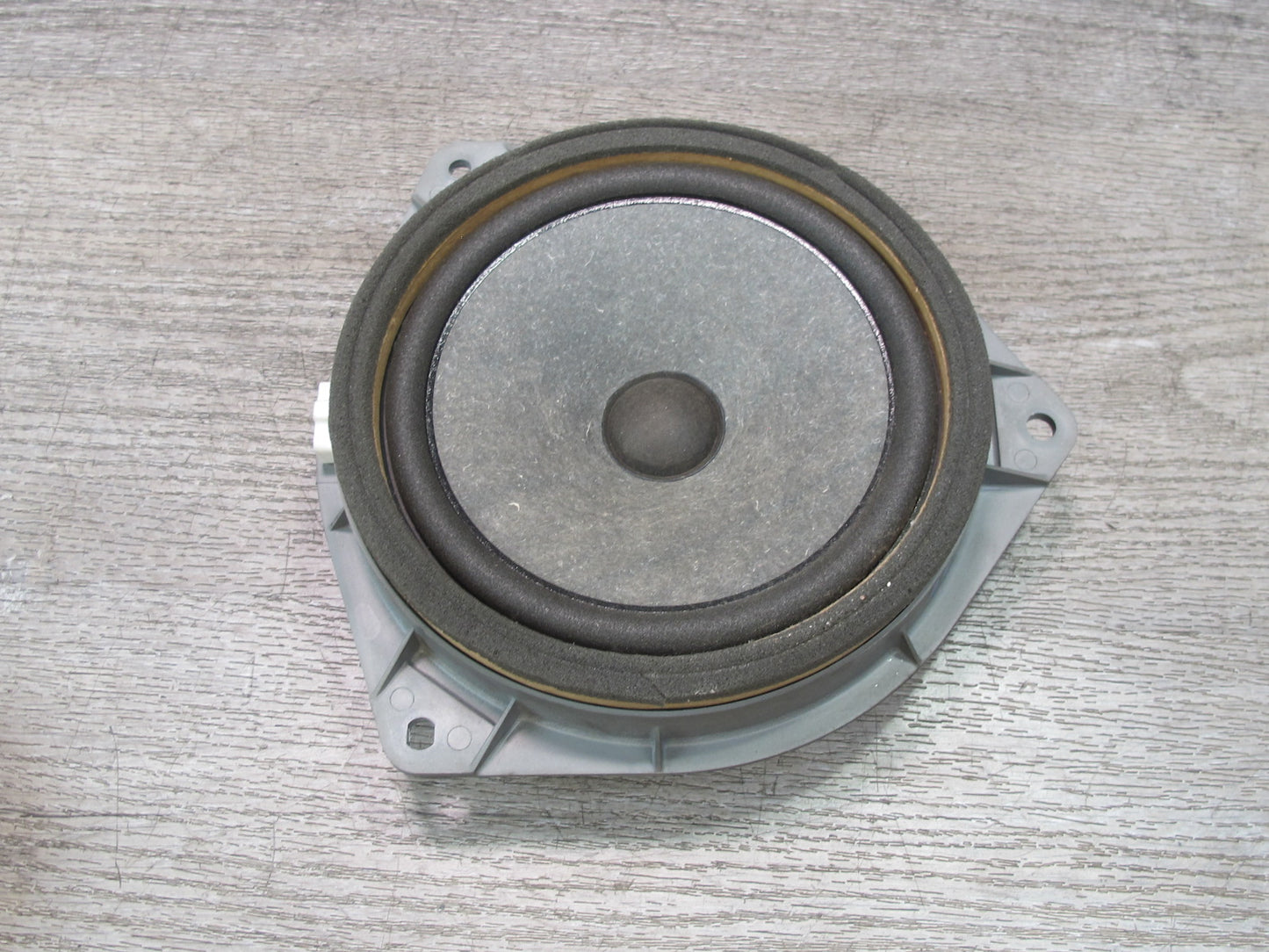 00-05 Toyota MR2 Spyder Set of 2 Left & Right Door Speaker 86160-22860 OEM