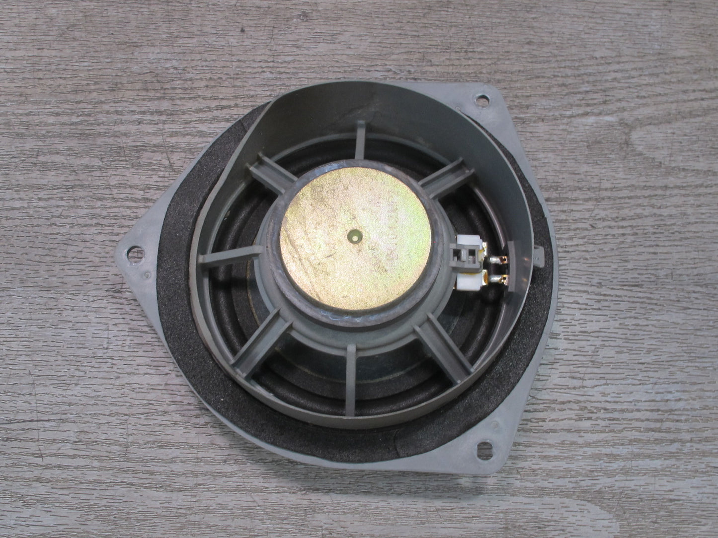 00-05 Toyota MR2 Spyder Set of 2 Left & Right Door Speaker 86160-22860 OEM