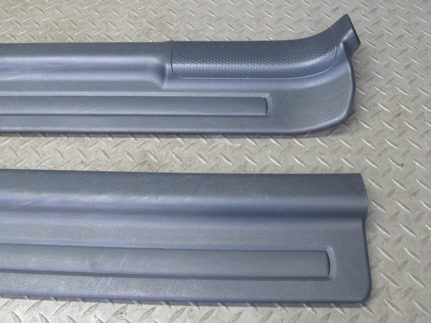 00-05 Toyota MR2 Spyder ZZW30L Left & Right Door Scuff Sill Plate Trim Panel Set