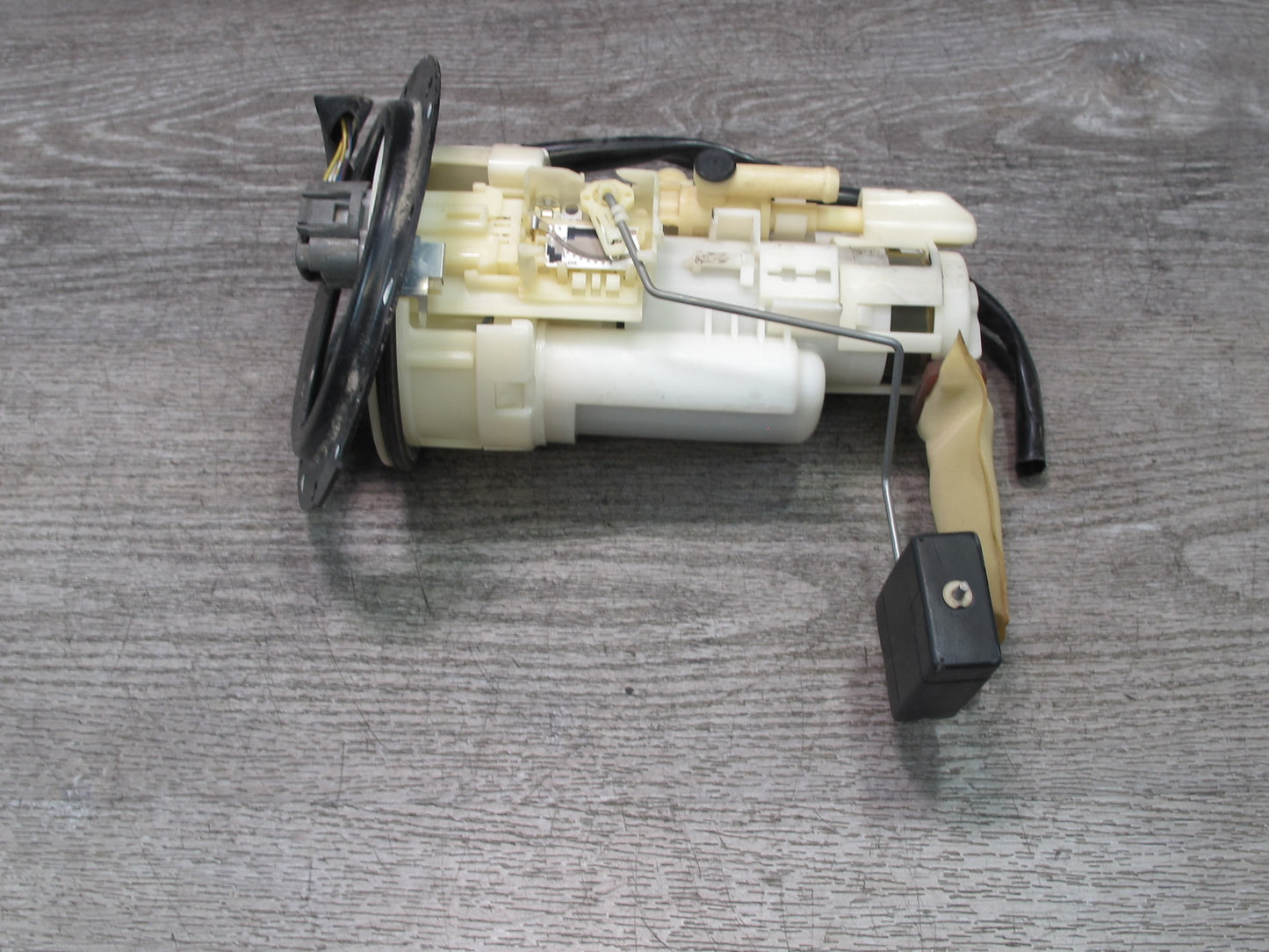 01-05 Lexus JCE10L IS300 Gas Fuel Pump Level Sensor Sending Unit Set OEM