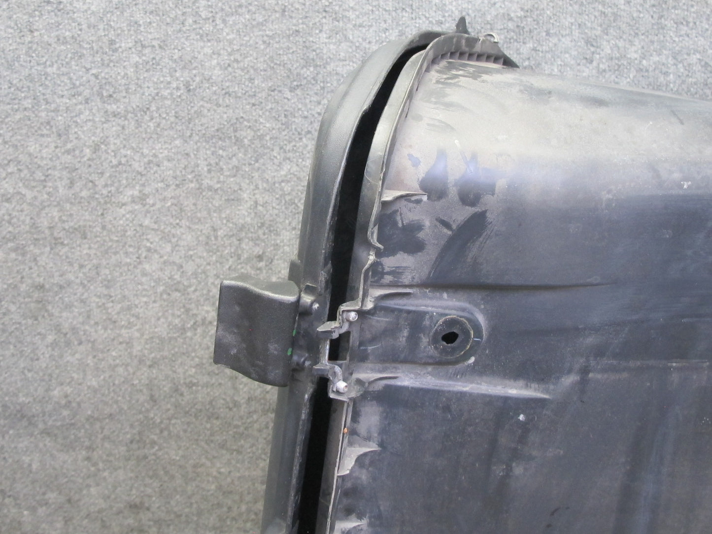 00-05 Toyota MR2 Spyder ZZW30L Spare Tire Wheel Holder w Cover 75201-17011 OEM