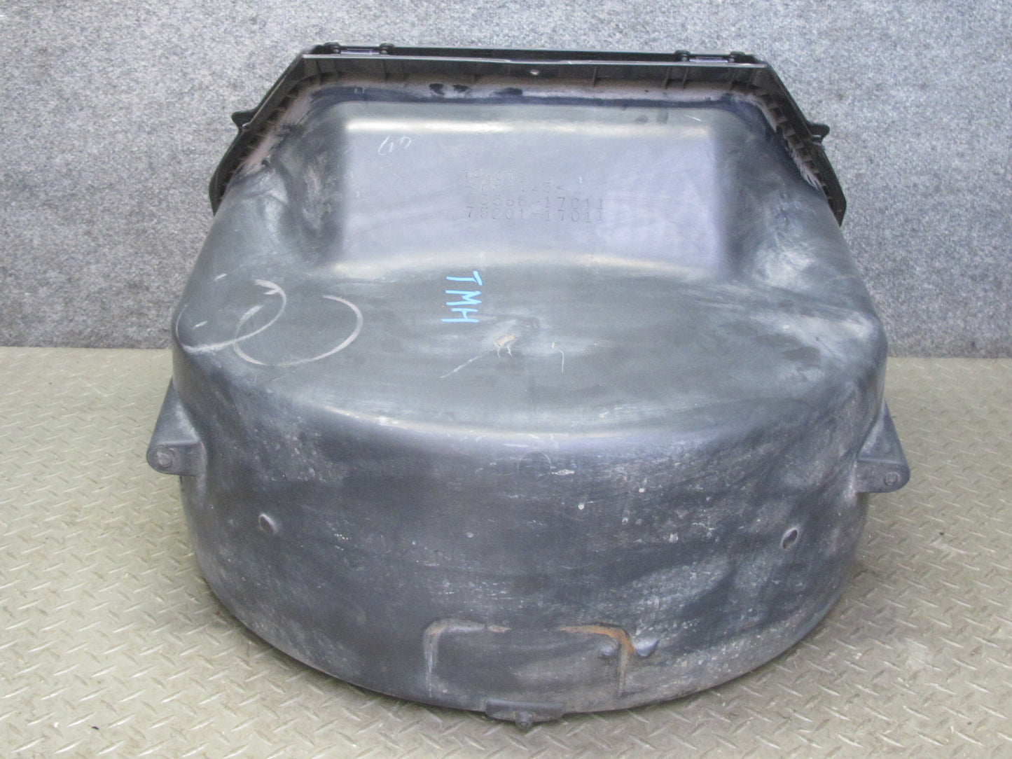 00-05 Toyota MR2 Spyder ZZW30L Spare Tire Wheel Holder w Cover 75201-17011 OEM
