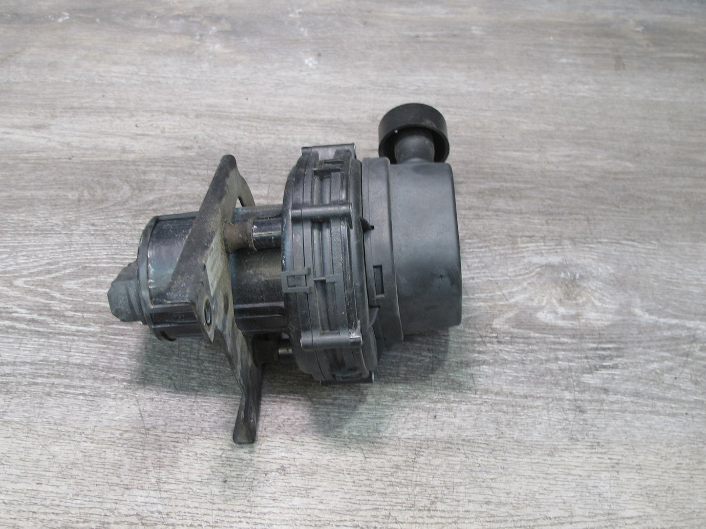 97-99 BMW E36/7 Z3 2.8L 3.2L Secondary Air Injection Smog Pump OEM