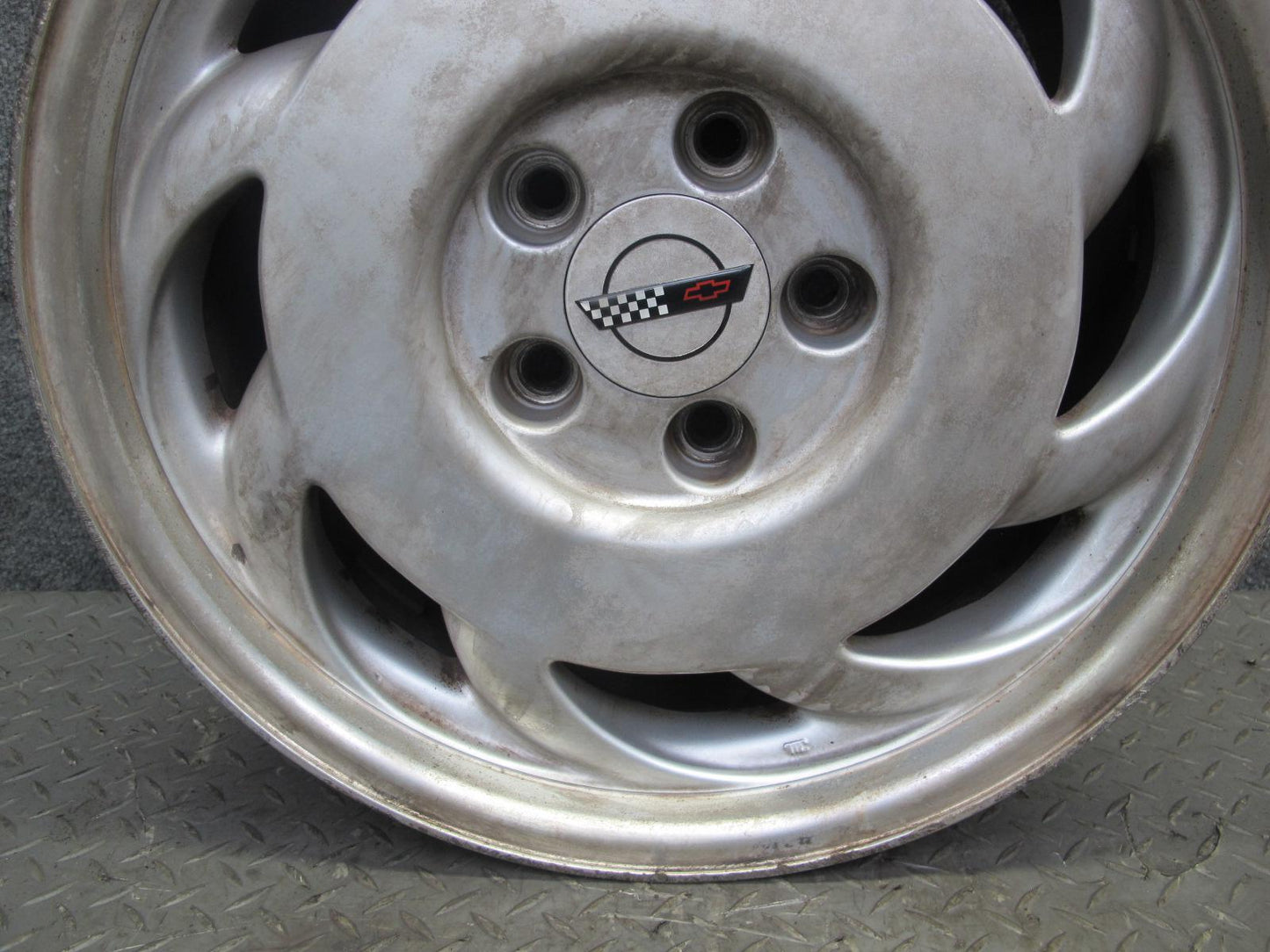 91-92 Chevrolet Corvette C4 Right 17" R17 Alloy Wheel Rim 17x9.5J ET56 OEM