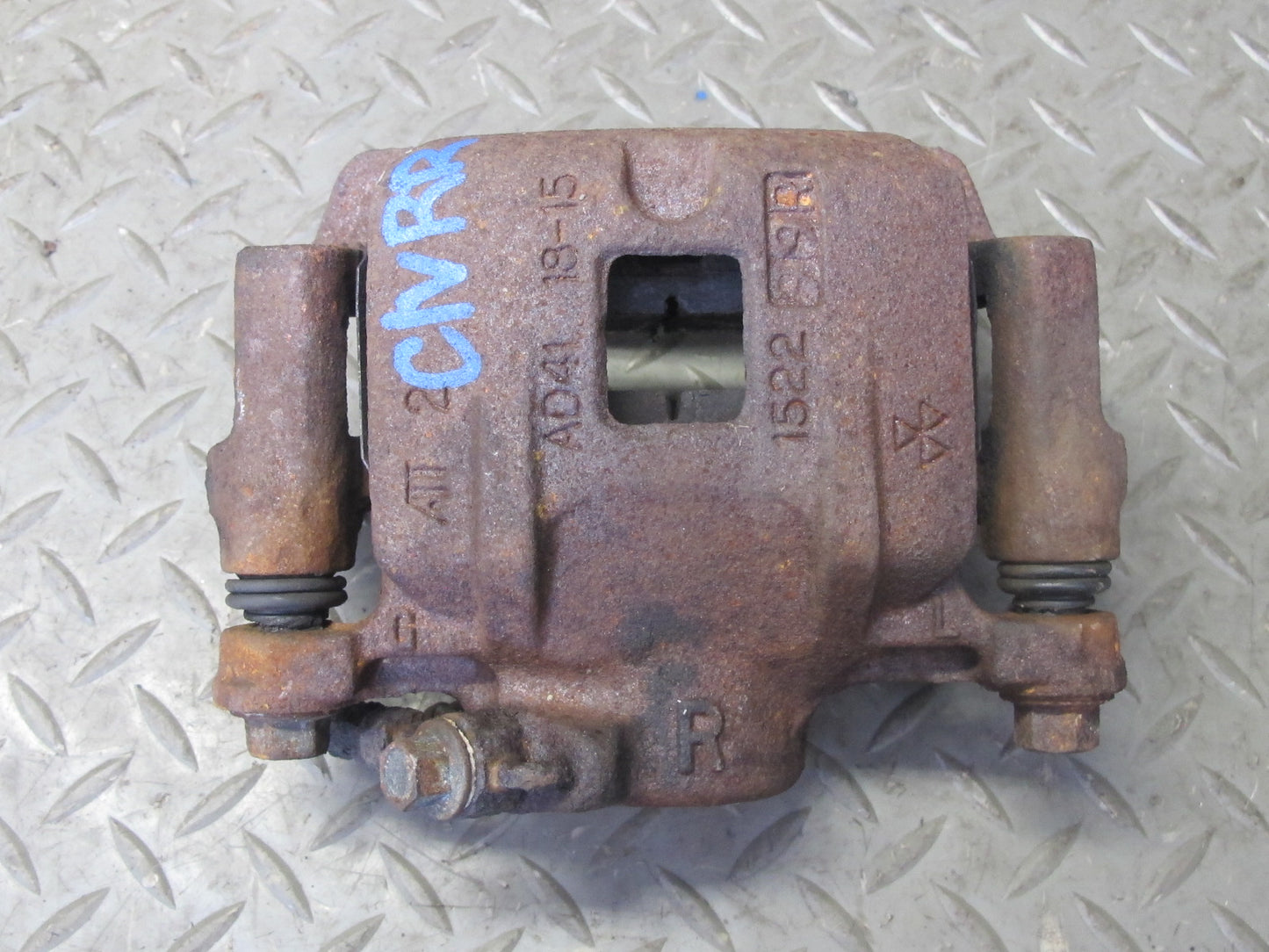 99-01 Isuzu Vehicross Set of 2 Rear Left & Right Brake Caliper OEM