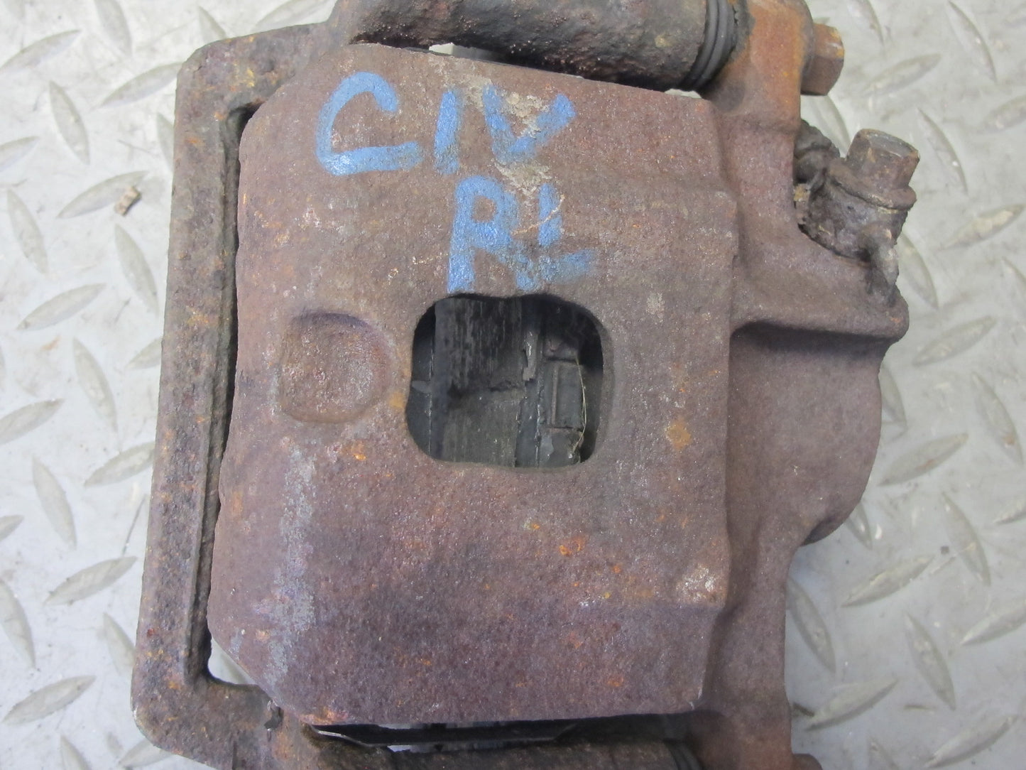 99-01 Isuzu Vehicross Set of 2 Rear Left & Right Brake Caliper OEM