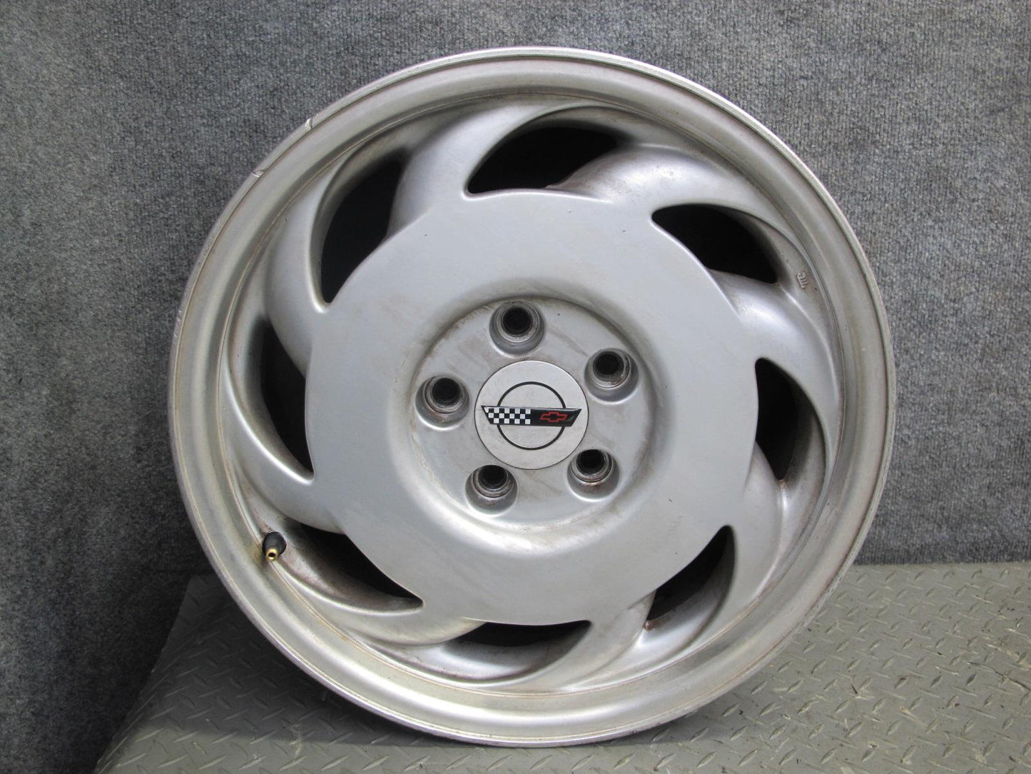 91-92 Chevrolet Corvette C4 Left 17" R17 Alloy Wheel Rim 17x9.5J ET56 OEM