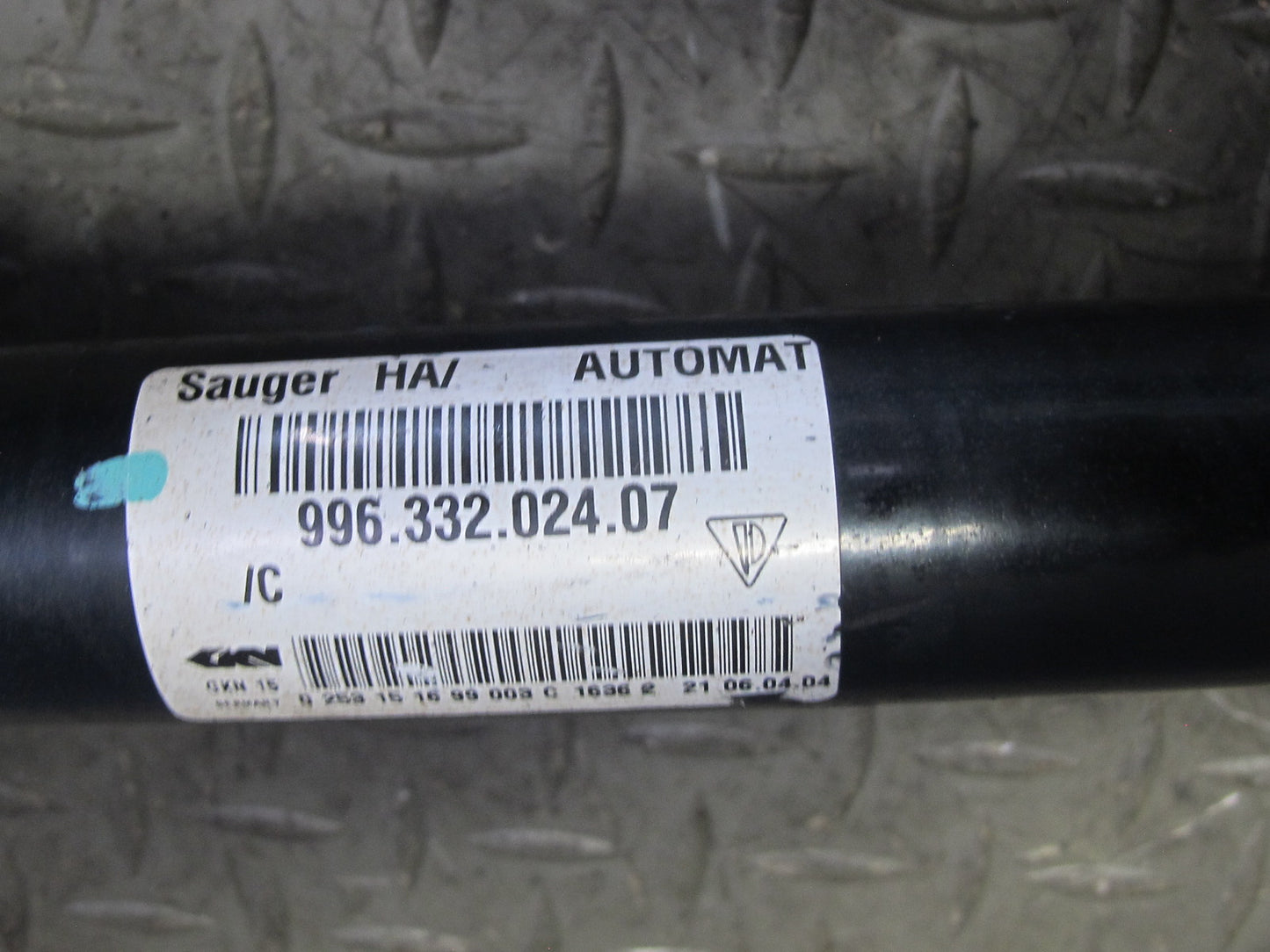 2002-2005 Porsche 911 Carrera 996 RWD A/T Rear Right Pass Side Axle Shaft