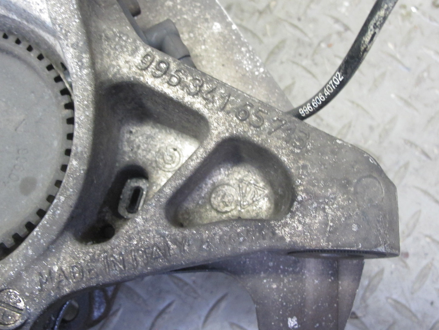 1999-2005 Porsche 911 996 Front Left Side Spindle Knuckle Wheel Hub Bearing