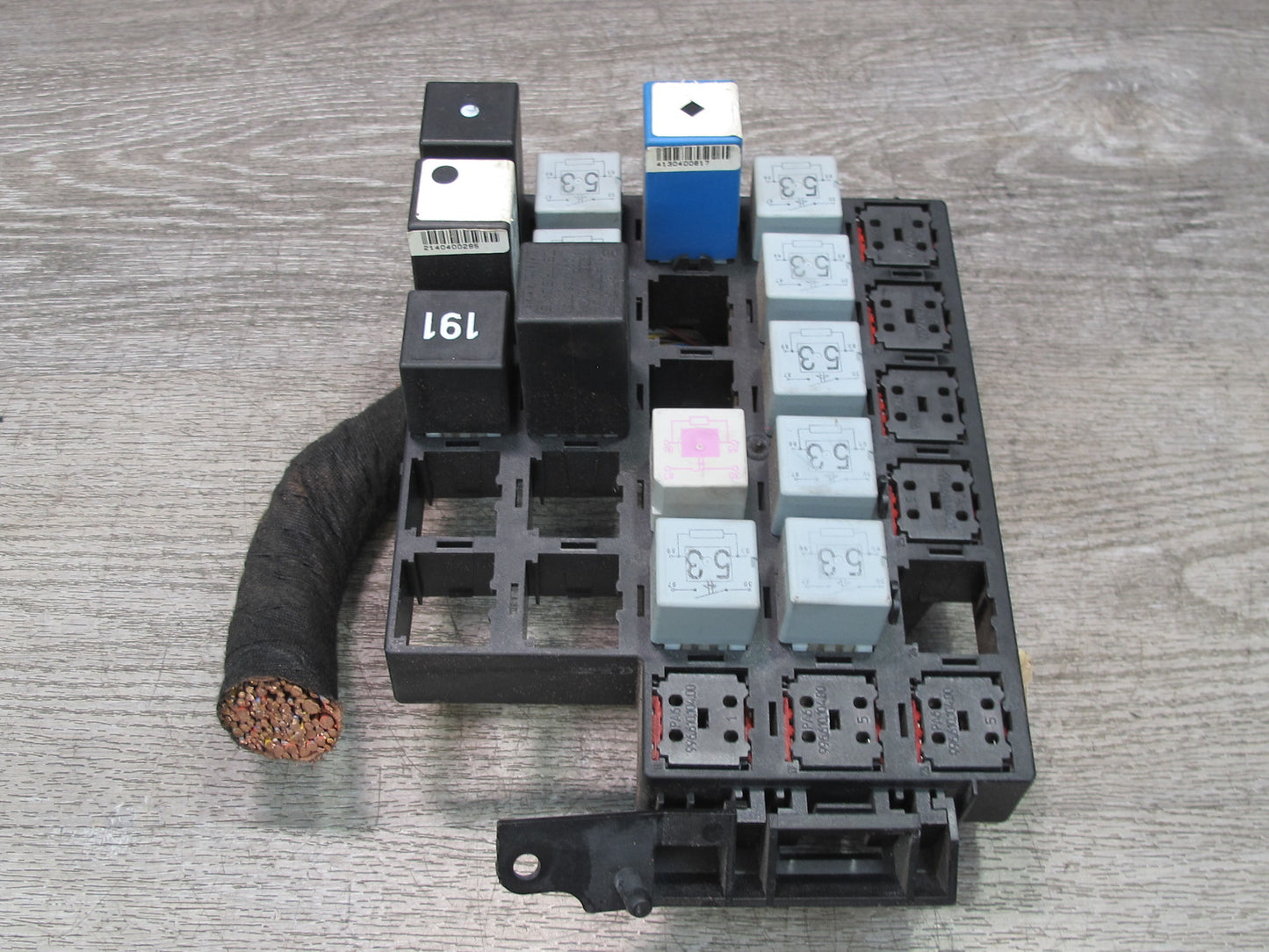 2002-2005 Porsche 911 Carrera 996 Junction Fuse Relay Box Module Unit