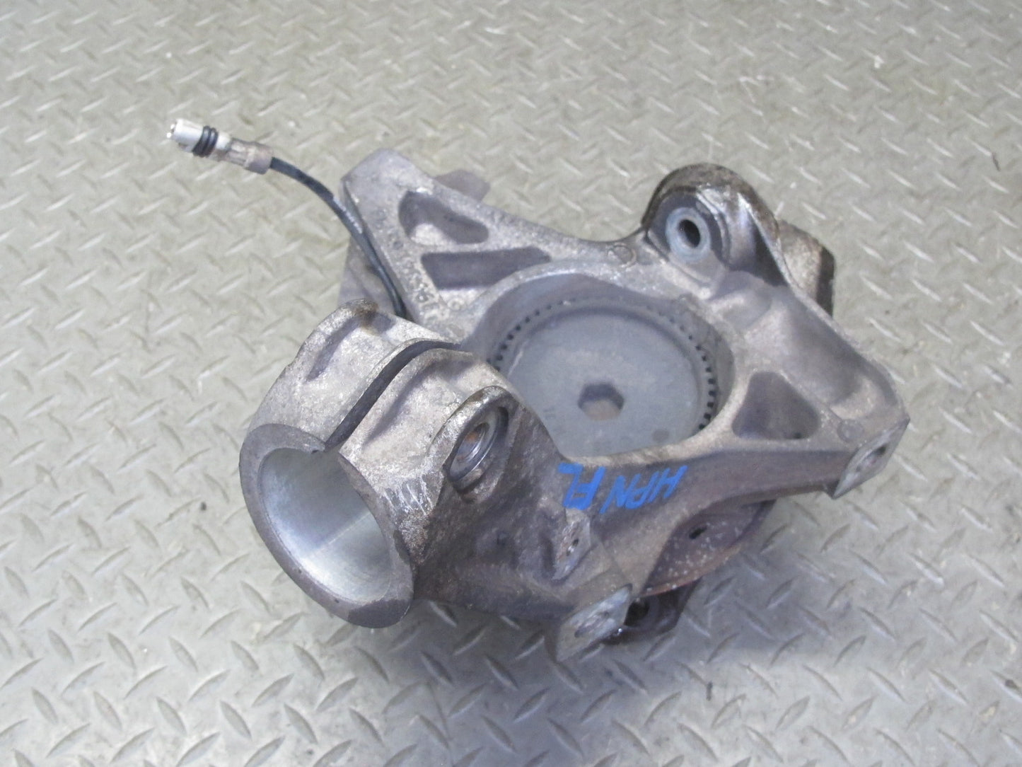 1999-2005 Porsche 911 996 Front Left Side Spindle Knuckle Wheel Hub Bearing