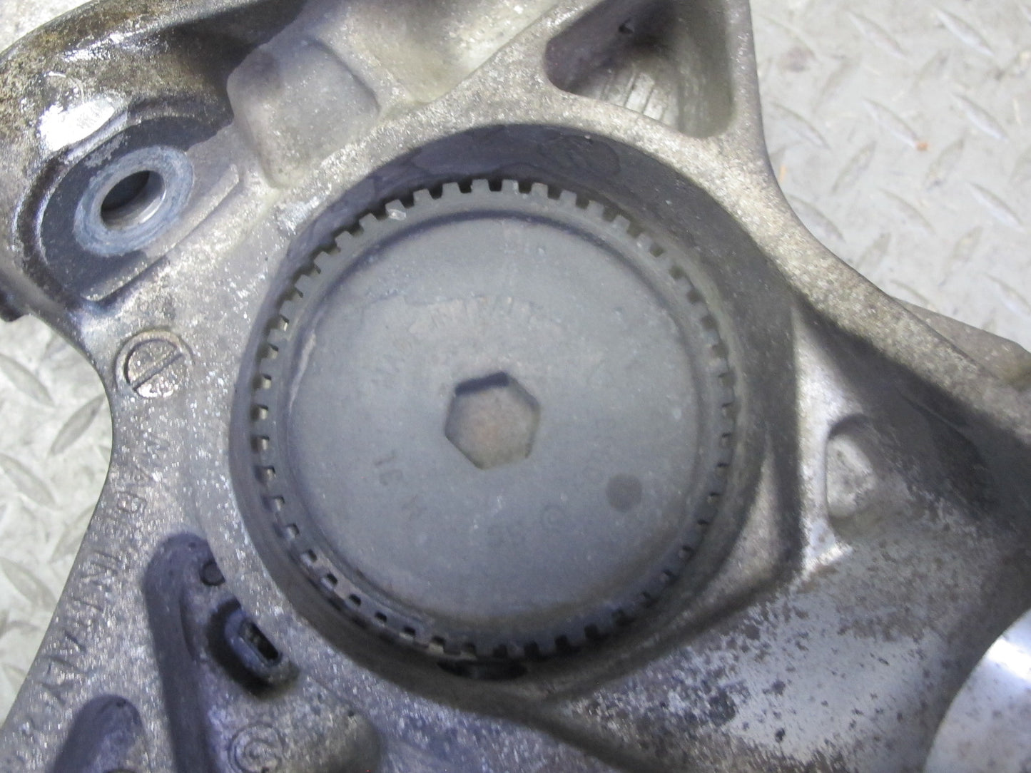1999-2005 Porsche 911 996 Front Left Side Spindle Knuckle Wheel Hub Bearing