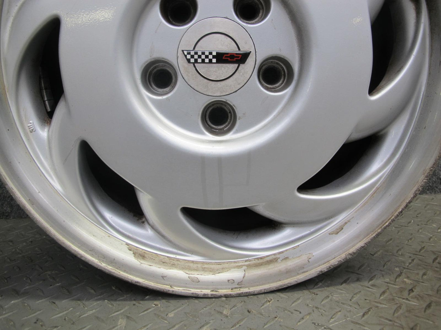 91-92 Chevrolet Corvette C4 Right 17" R17 Alloy Wheel Rim 17x9.5J ET56 OEM
