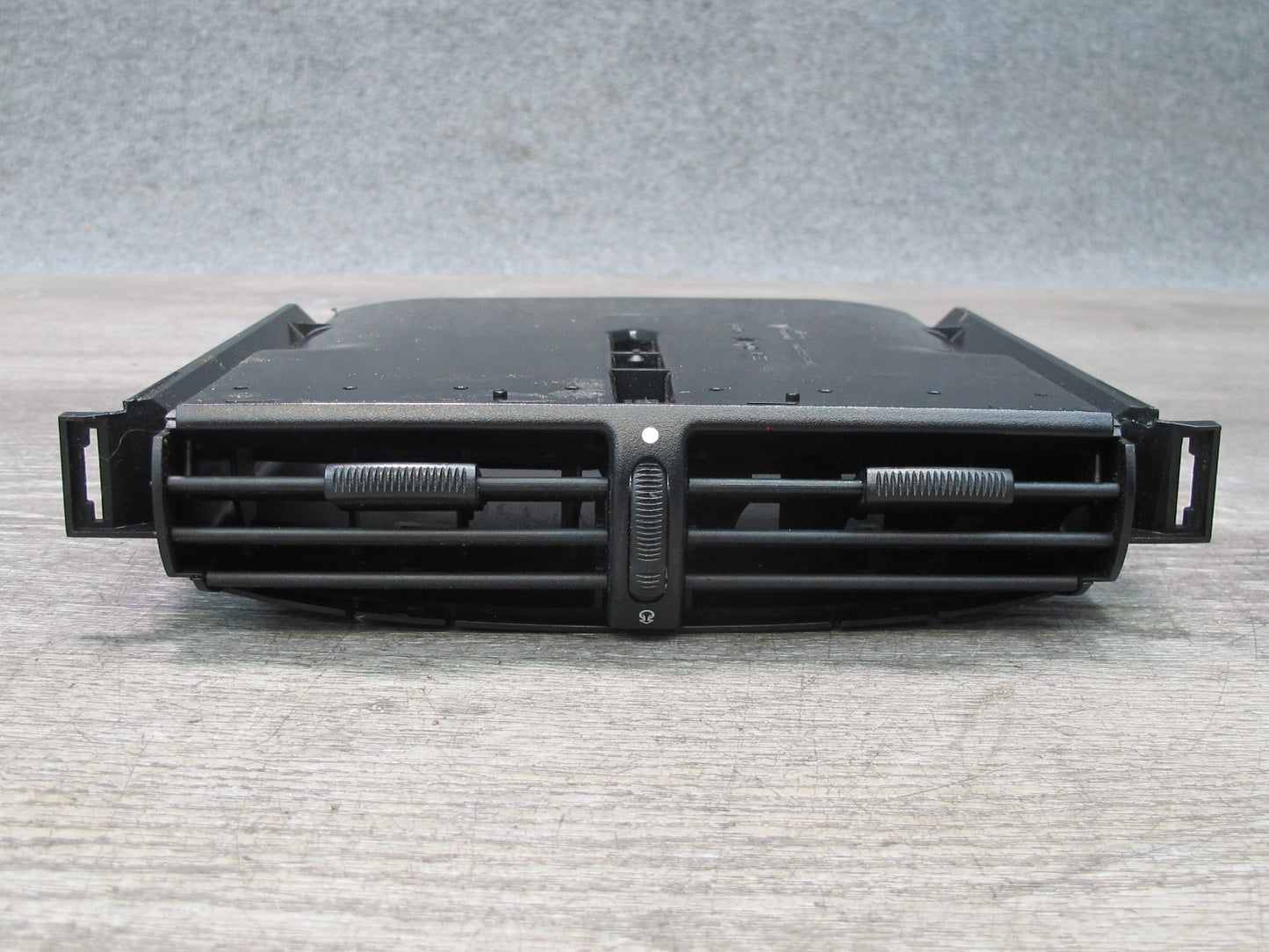 2002-2005 Porsche 911 Carrera 996 Front Dash Center A/C Heater Air Vent Grille