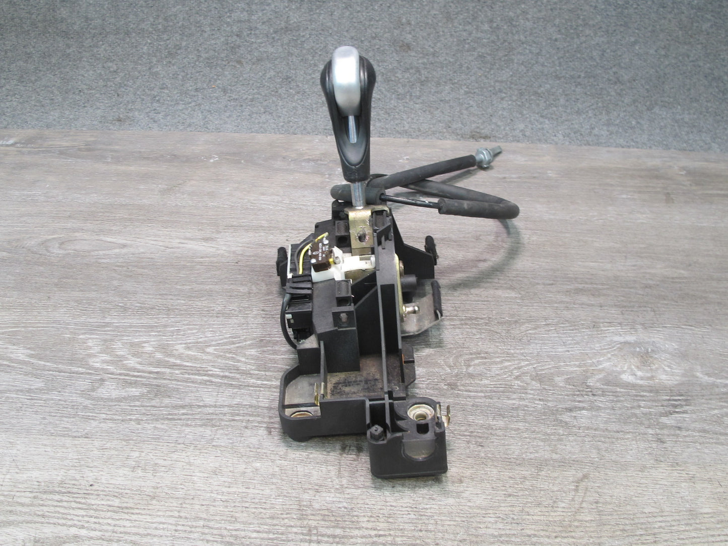 2004-2005 Porsche 911 996 3.6L Automatic Transmission Shifter Selector W/ Knob