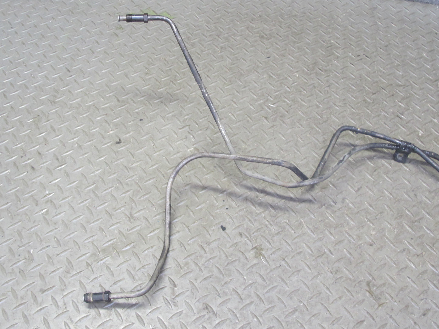 1992 Chevrolet Corvette C4 4L60 AT Auto Transmission Oil Cooler Pipe Line OEM