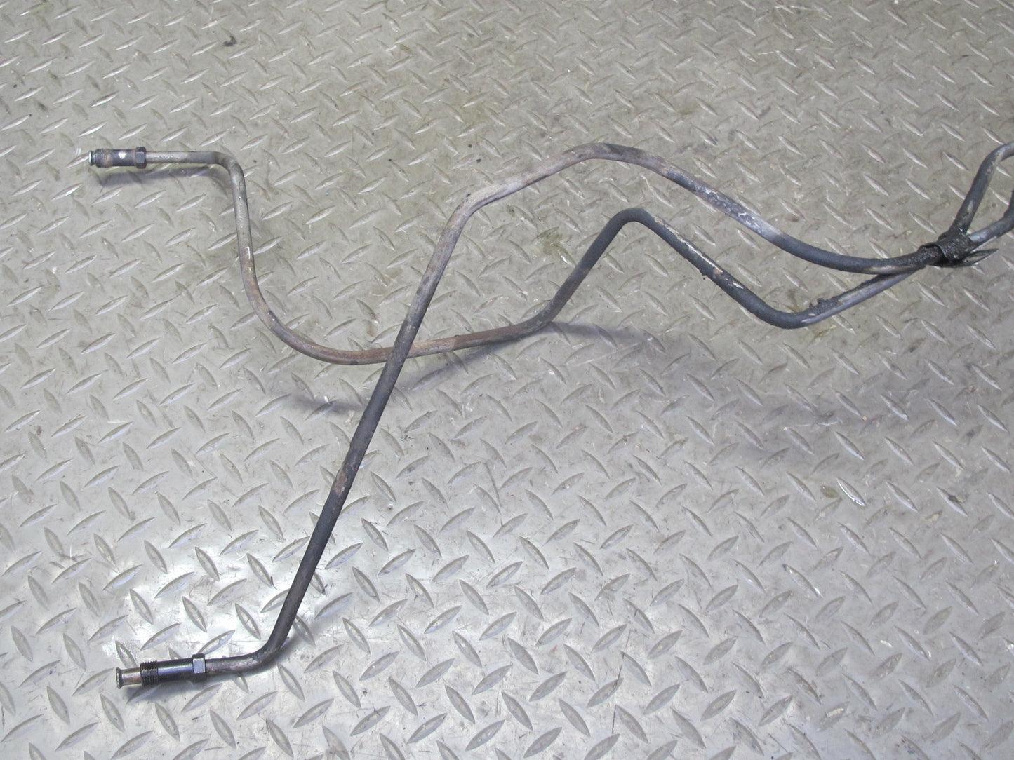 1992 Chevrolet Corvette C4 4L60 AT Auto Transmission Oil Cooler Pipe Line OEM