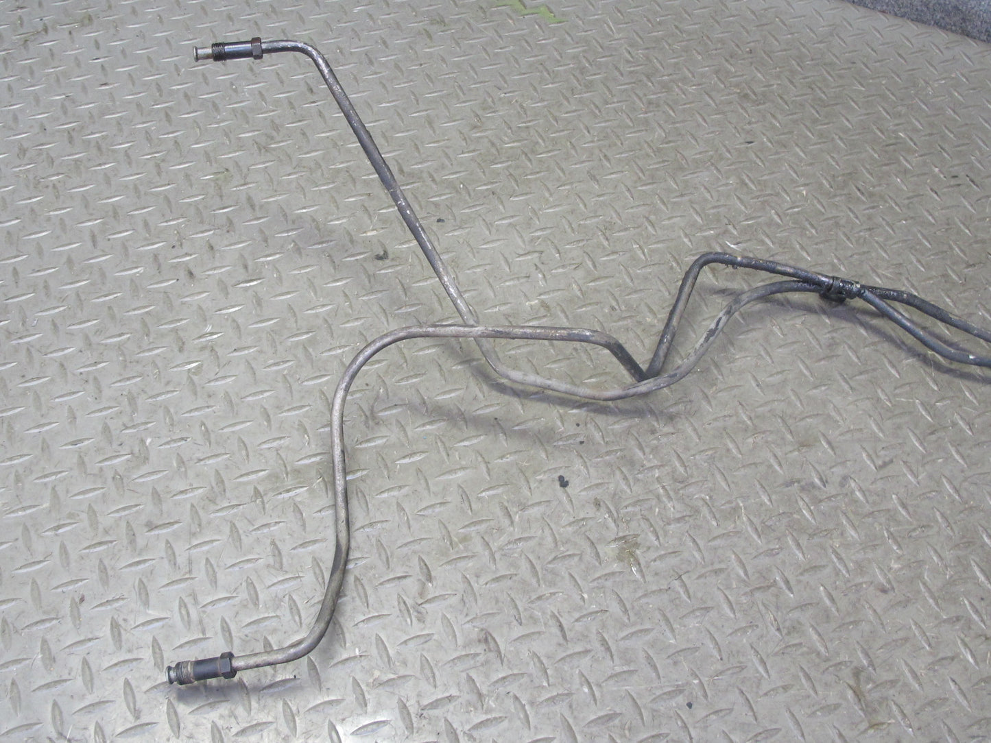 1992 Chevrolet Corvette C4 4L60 AT Auto Transmission Oil Cooler Pipe Line OEM