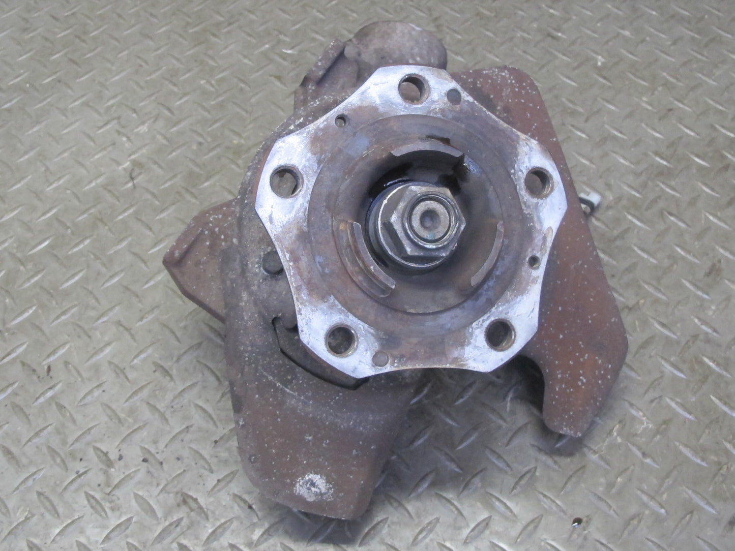 1999-2005 Porsche 911 996 Front Right Side Spindle Knuckle Wheel Hub Bearing