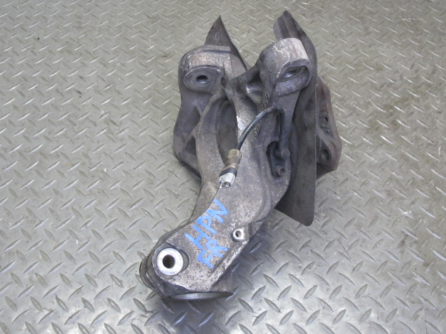 1999-2005 Porsche 911 996 Front Right Side Spindle Knuckle Wheel Hub Bearing