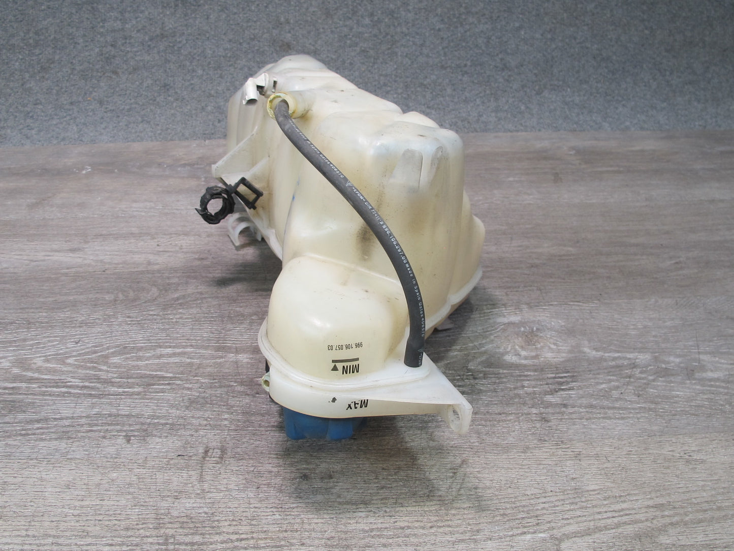 99-05 Porsche 911 Carrera 996 Radiator Coolant Expansion Reservoir Tank Bottle