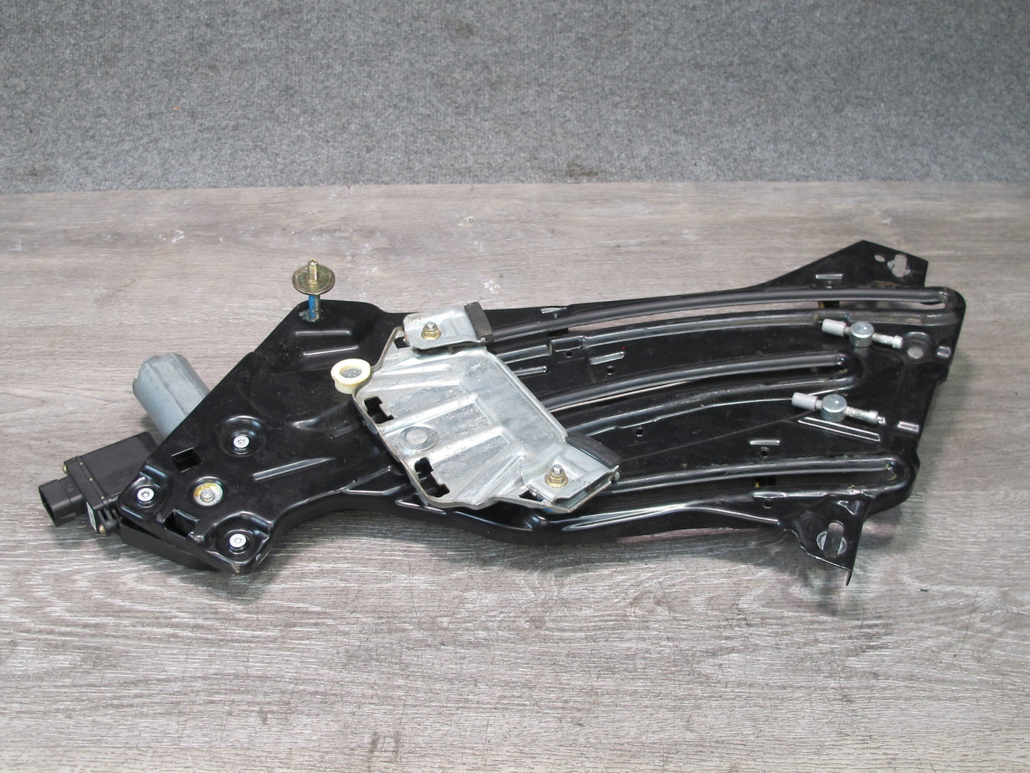 1999-2005 Porsche 911 Carrera 996 Rear Left Quarter Window Regulator W/ Motor