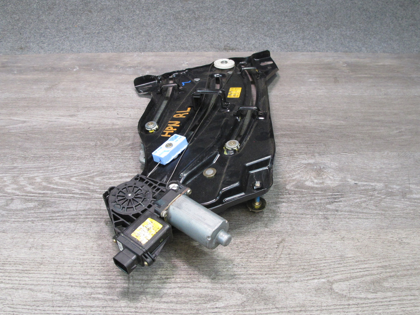 1999-2005 Porsche 911 Carrera 996 Rear Left Quarter Window Regulator W/ Motor