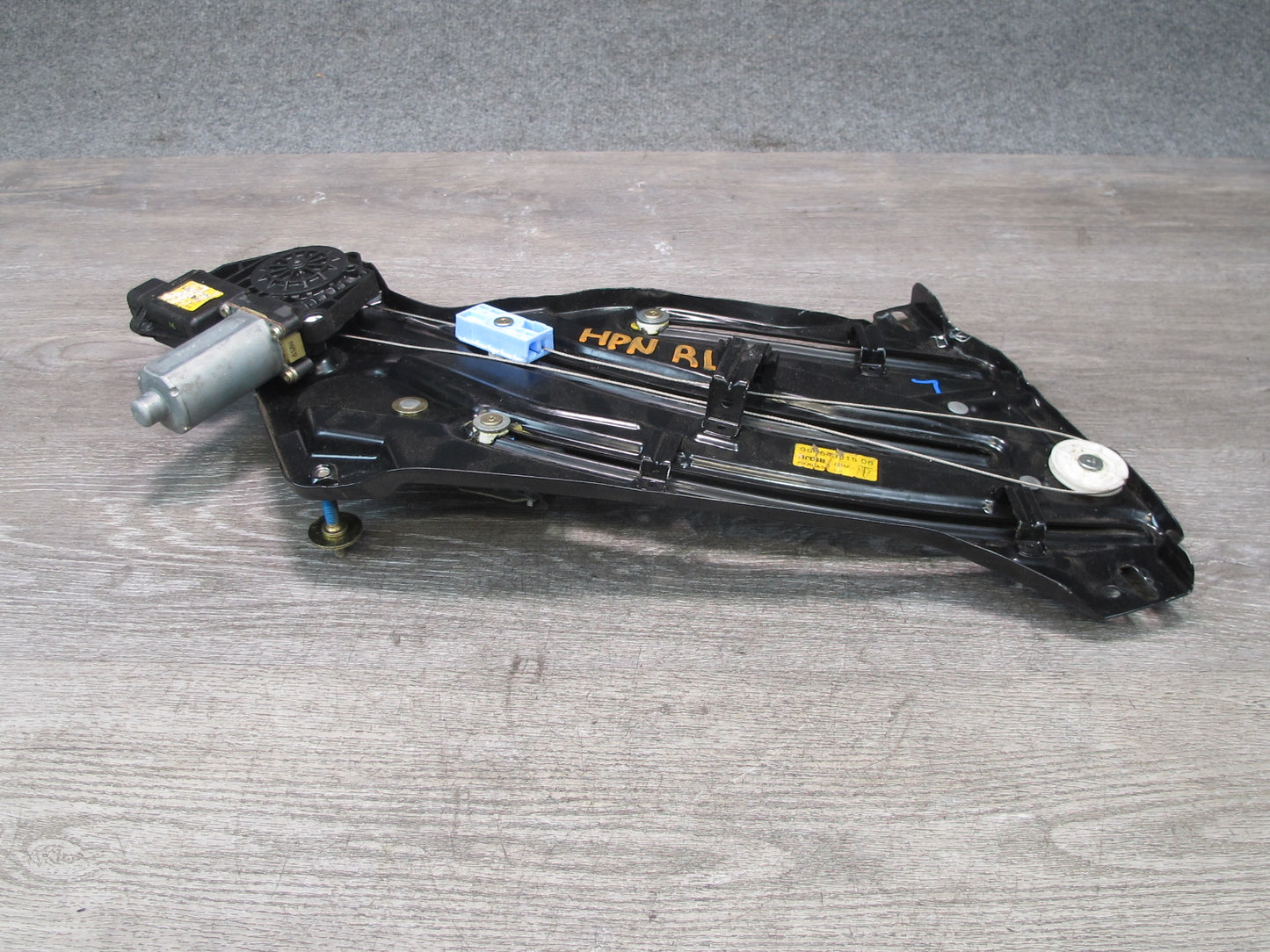 1999-2005 Porsche 911 Carrera 996 Rear Left Quarter Window Regulator W/ Motor