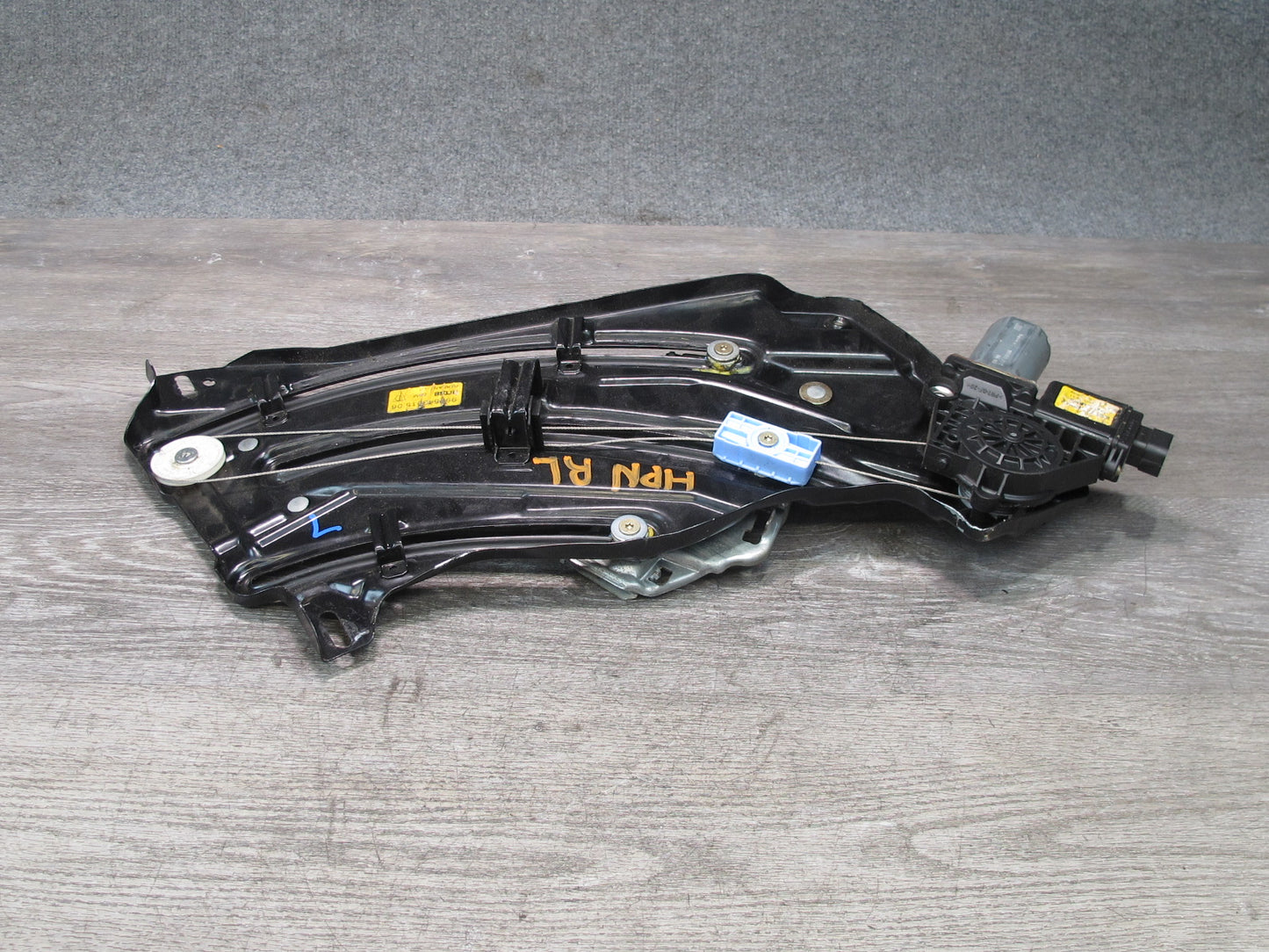 1999-2005 Porsche 911 Carrera 996 Rear Left Quarter Window Regulator W/ Motor