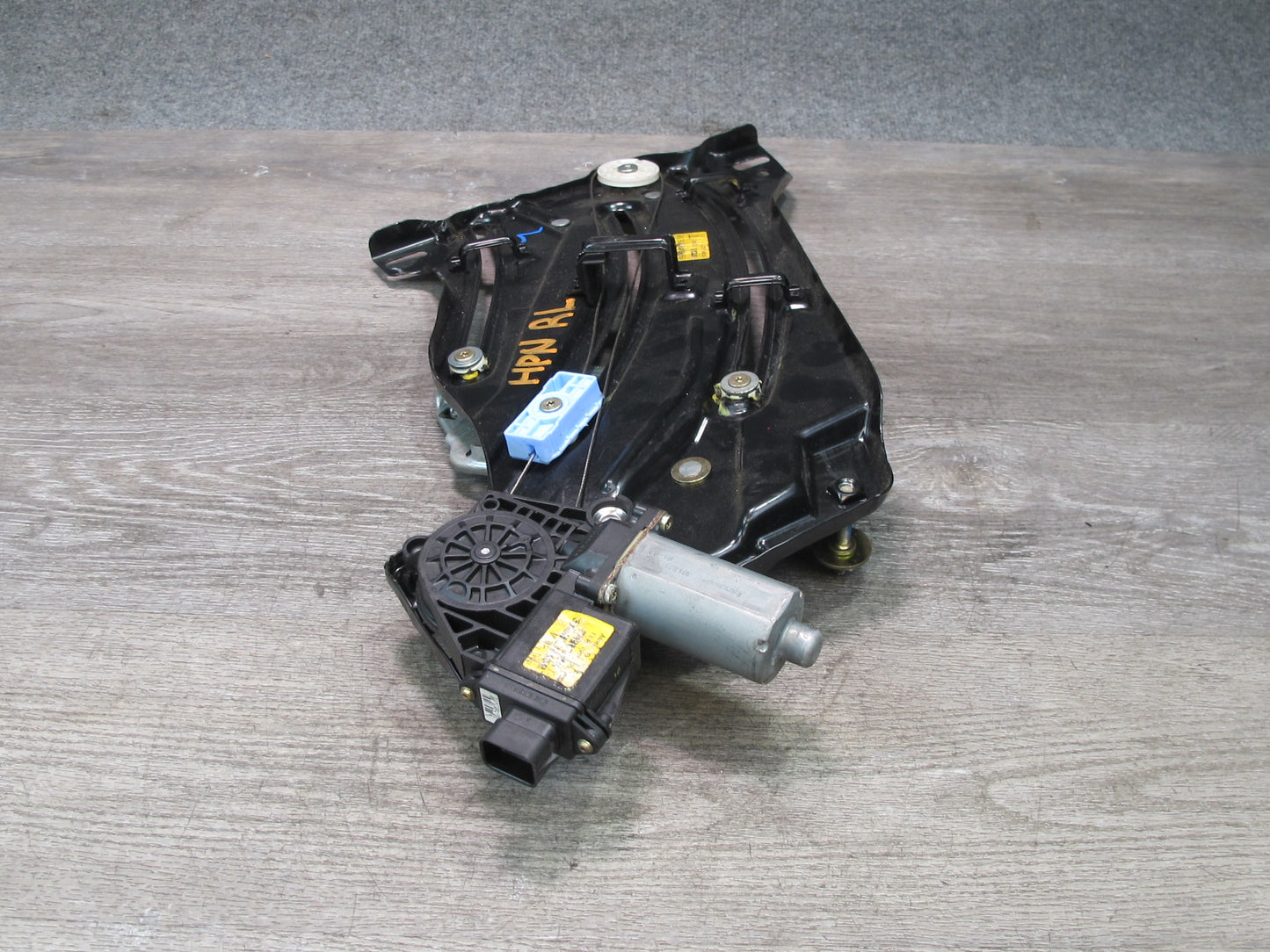 1999-2005 Porsche 911 Carrera 996 Rear Left Quarter Window Regulator W/ Motor