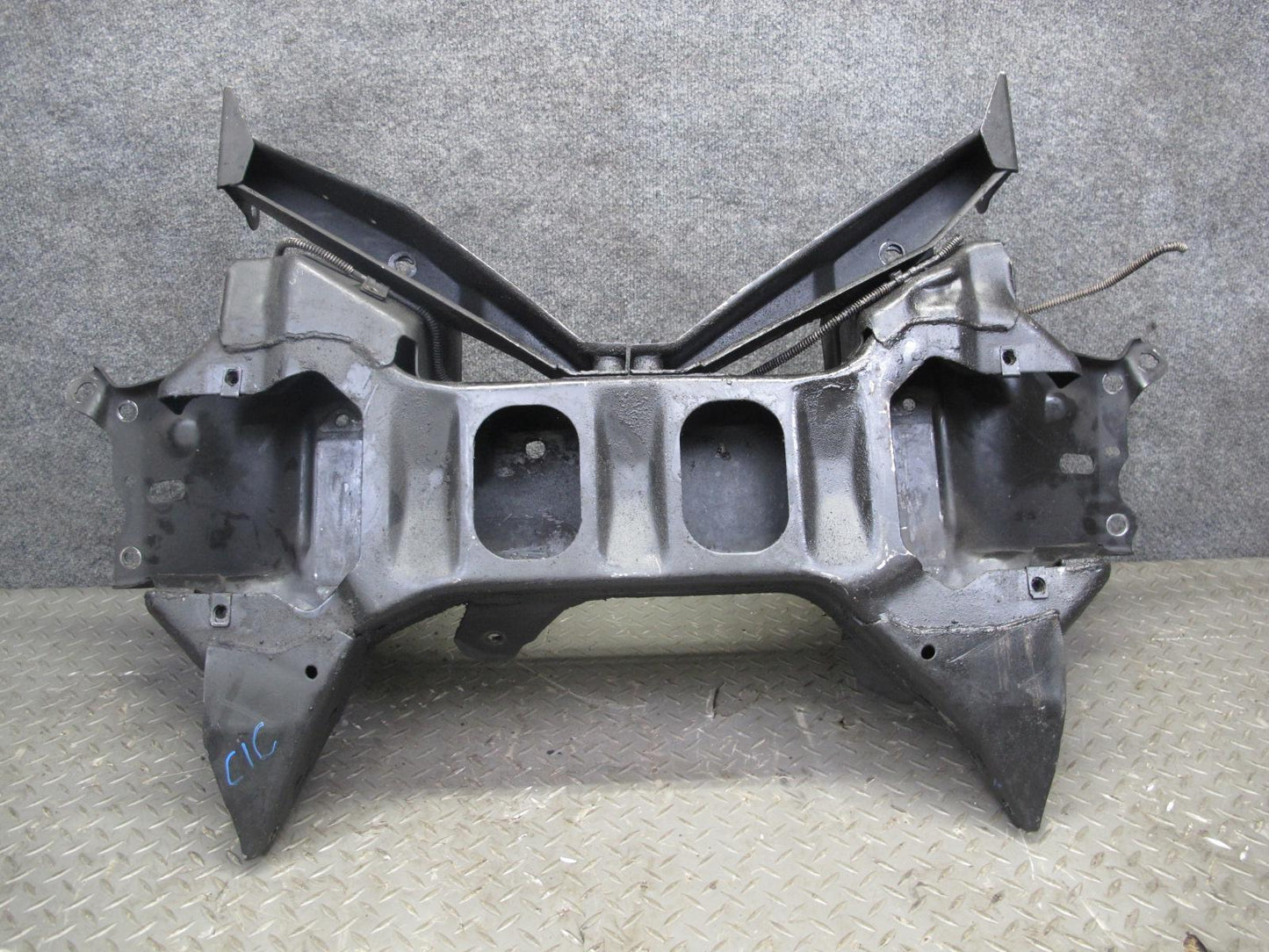 1992 Chevrolet Corvette C4 Front Engine Cradle Subframe Crossmember Carrier OEM