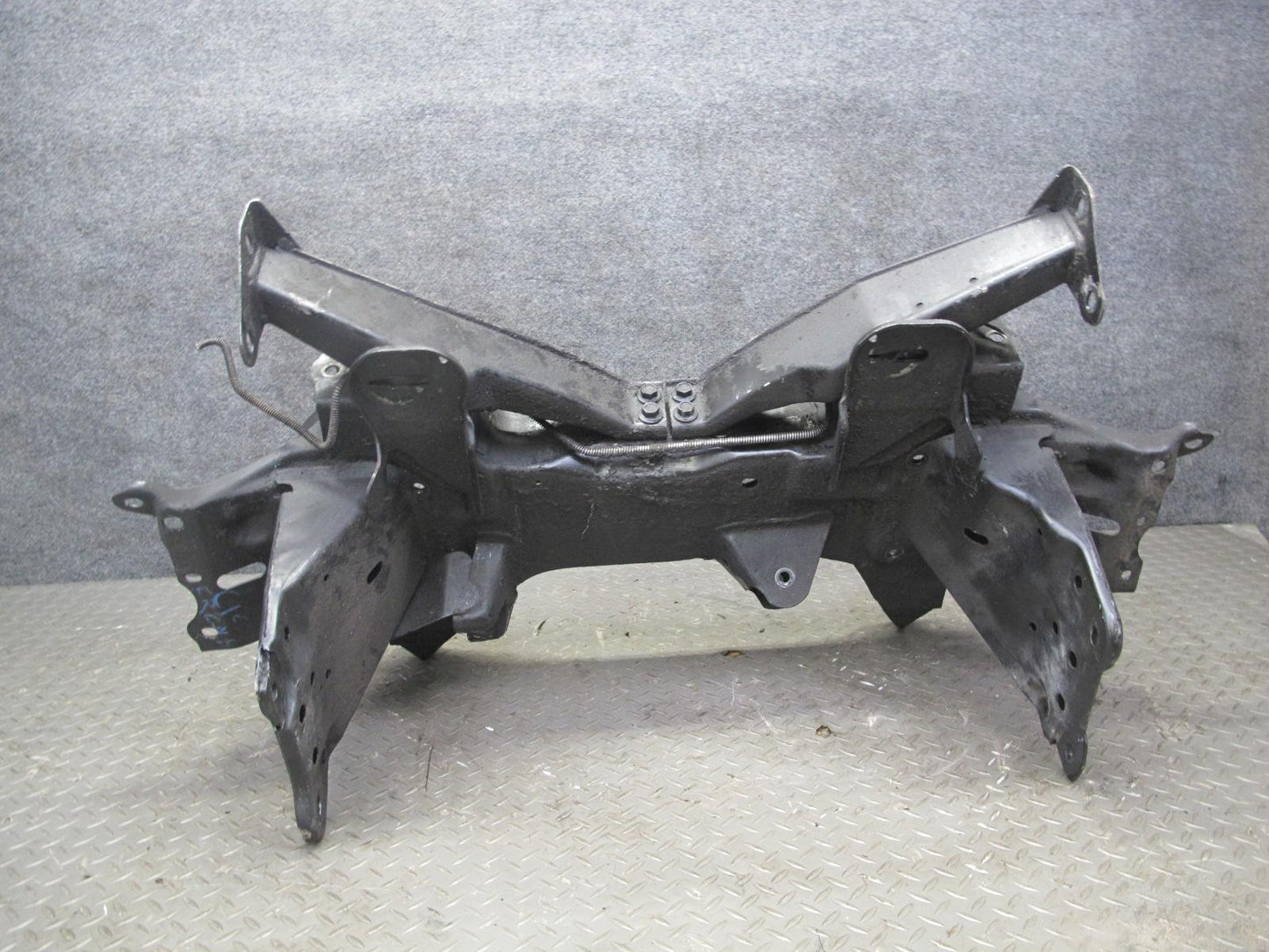 1992 Chevrolet Corvette C4 Front Engine Cradle Subframe Crossmember Carrier OEM