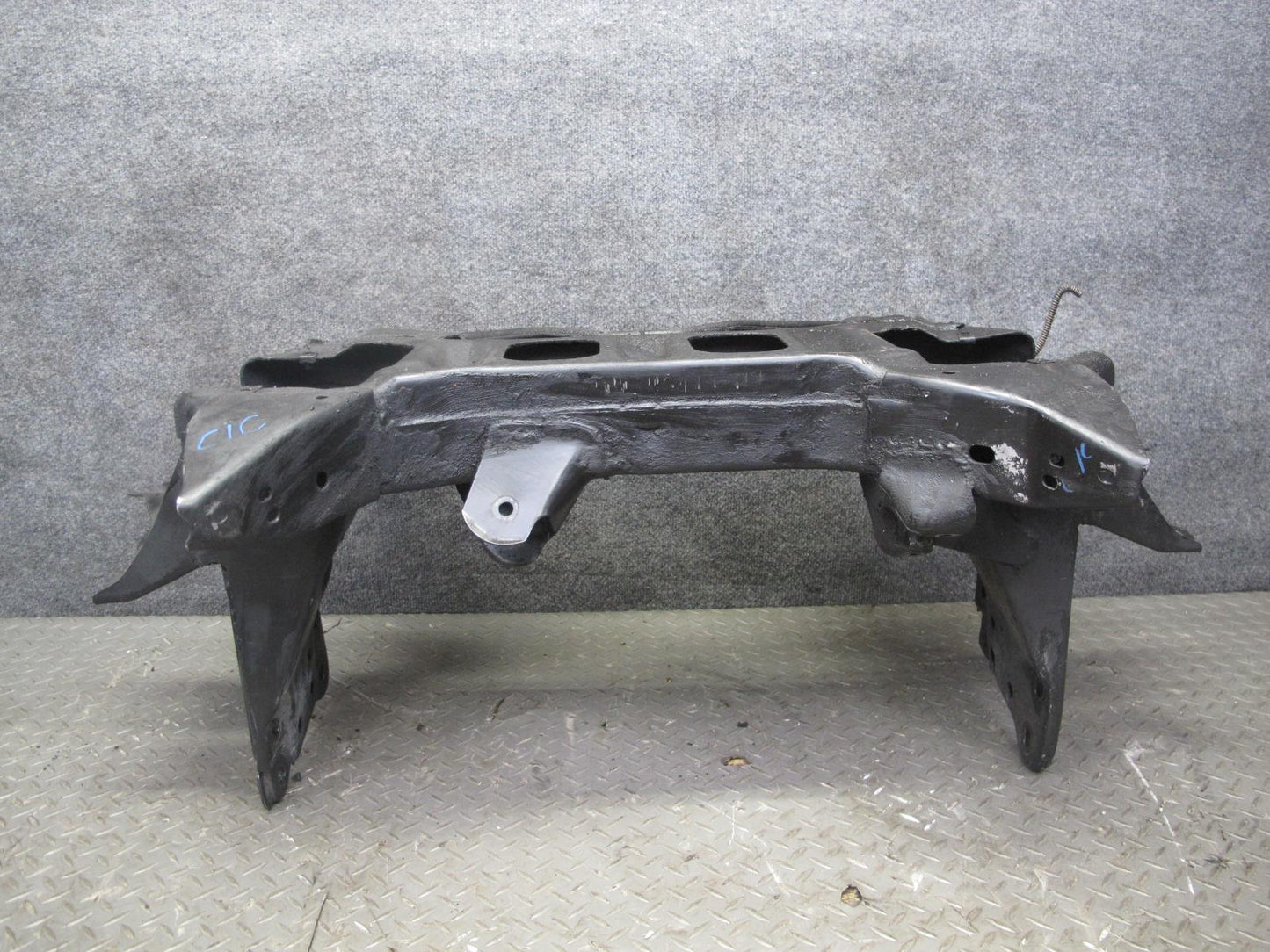 1992 Chevrolet Corvette C4 Front Engine Cradle Subframe Crossmember Carrier OEM