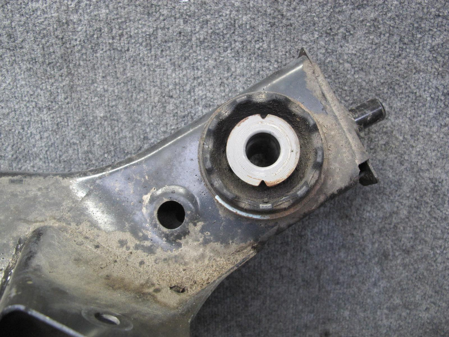 09-20 Nissan Z34 370Z Rear Suspension Subframe Crossmember Carrier OEM