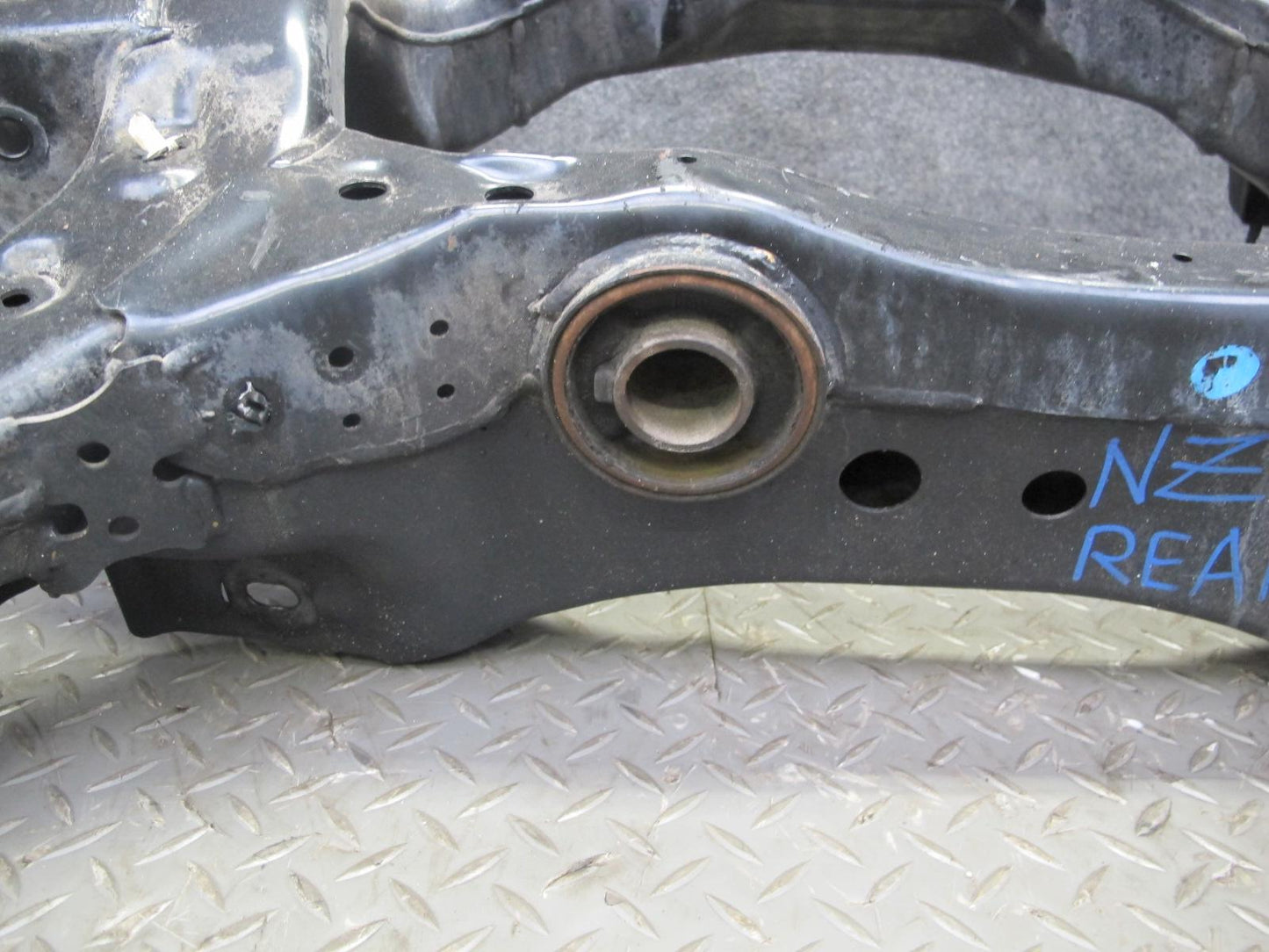 09-20 Nissan Z34 370Z Rear Suspension Subframe Crossmember Carrier OEM