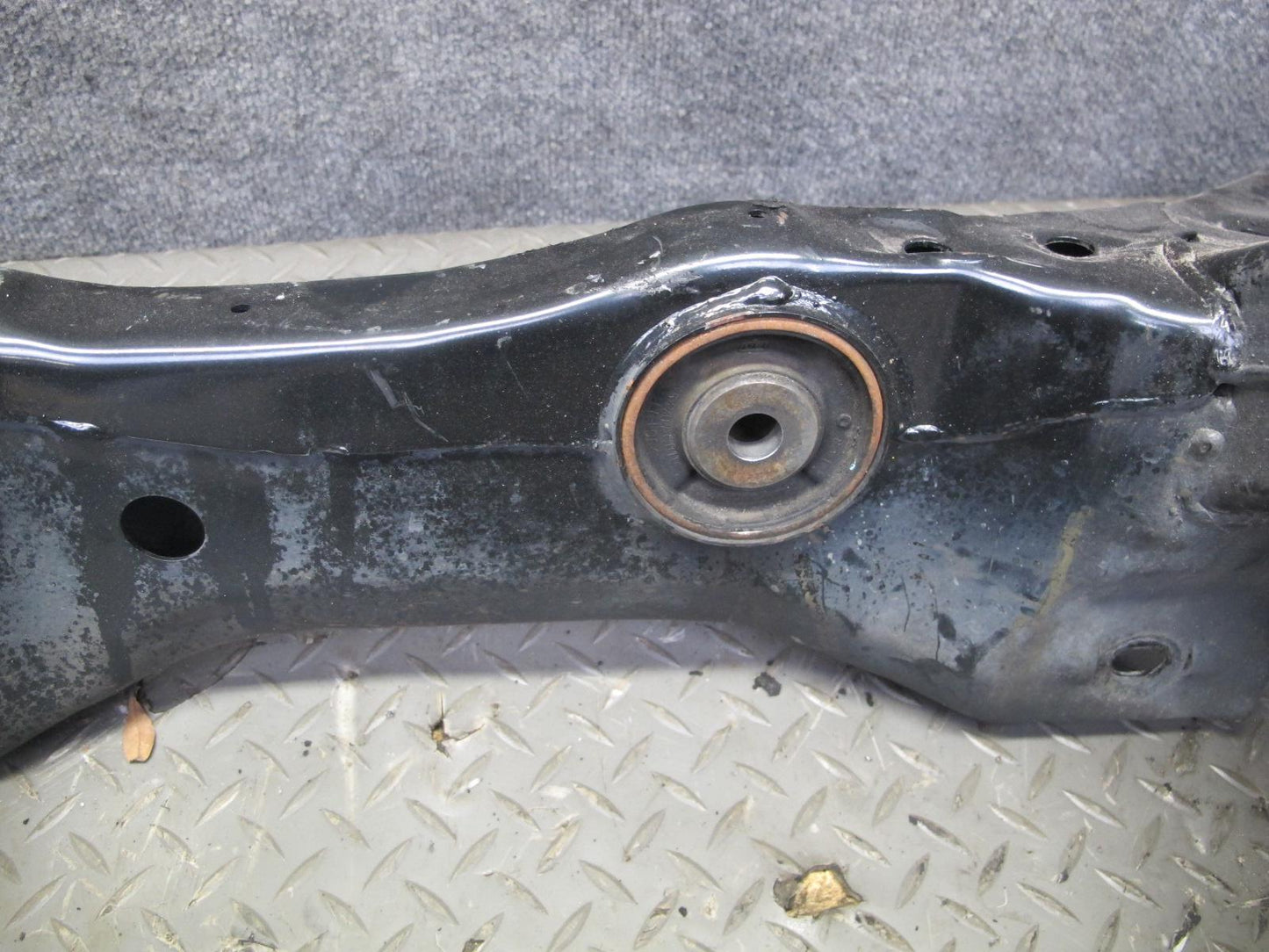09-20 Nissan Z34 370Z Rear Suspension Subframe Crossmember Carrier OEM
