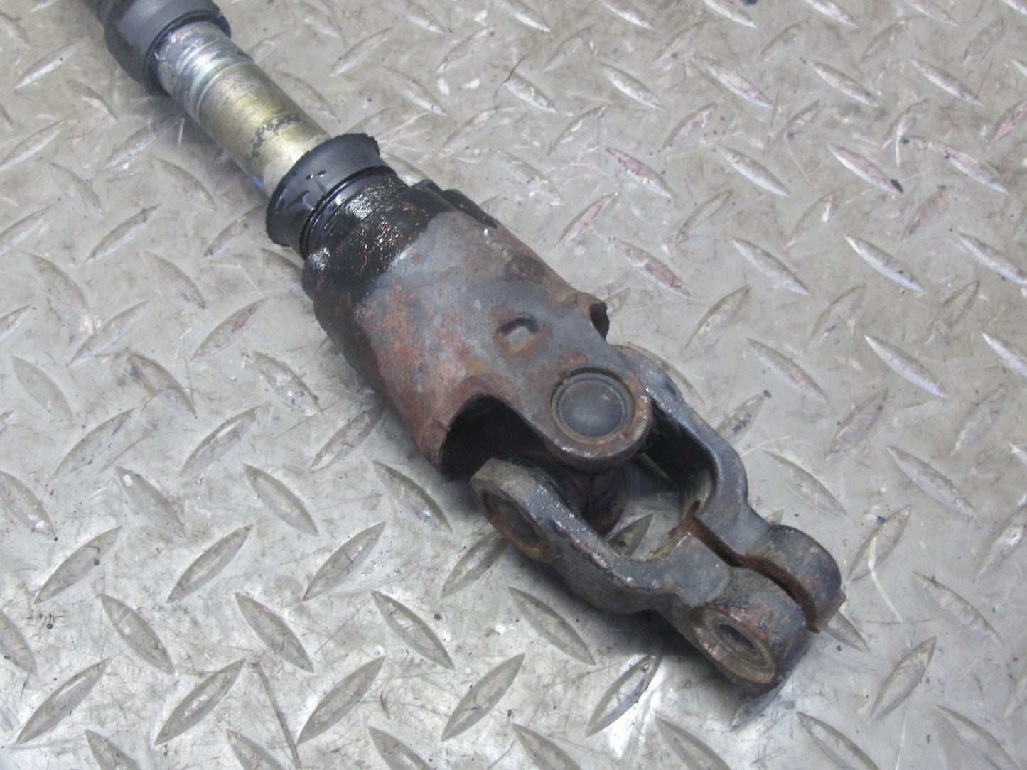 00-05 Toyota MR2 Spyder ZZW30L Steering Column U Joint Linkage Shaft OEM