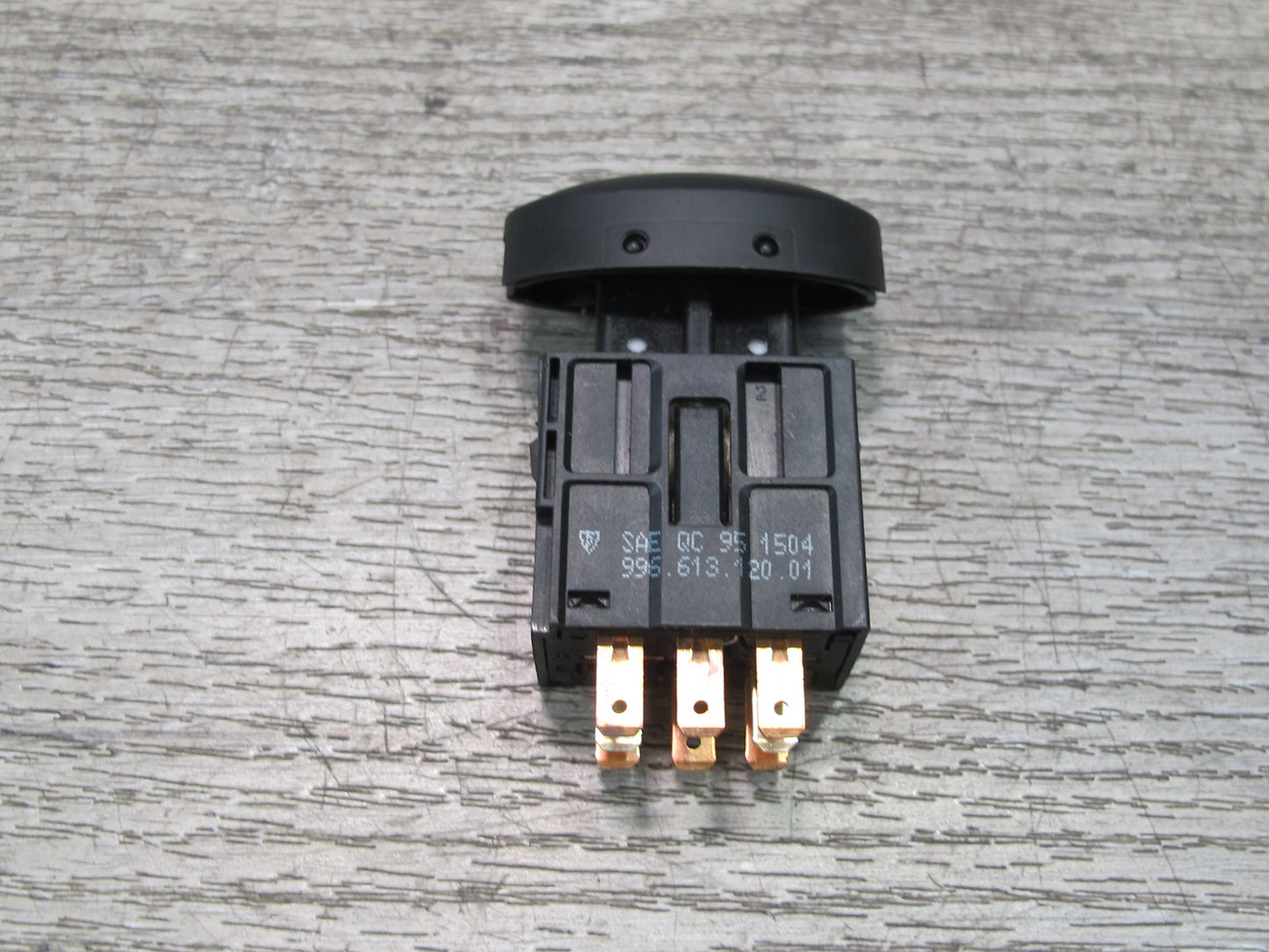 2002-2005 Porsche 911 Carrera 996 Hazard Flasher Light Switch Button