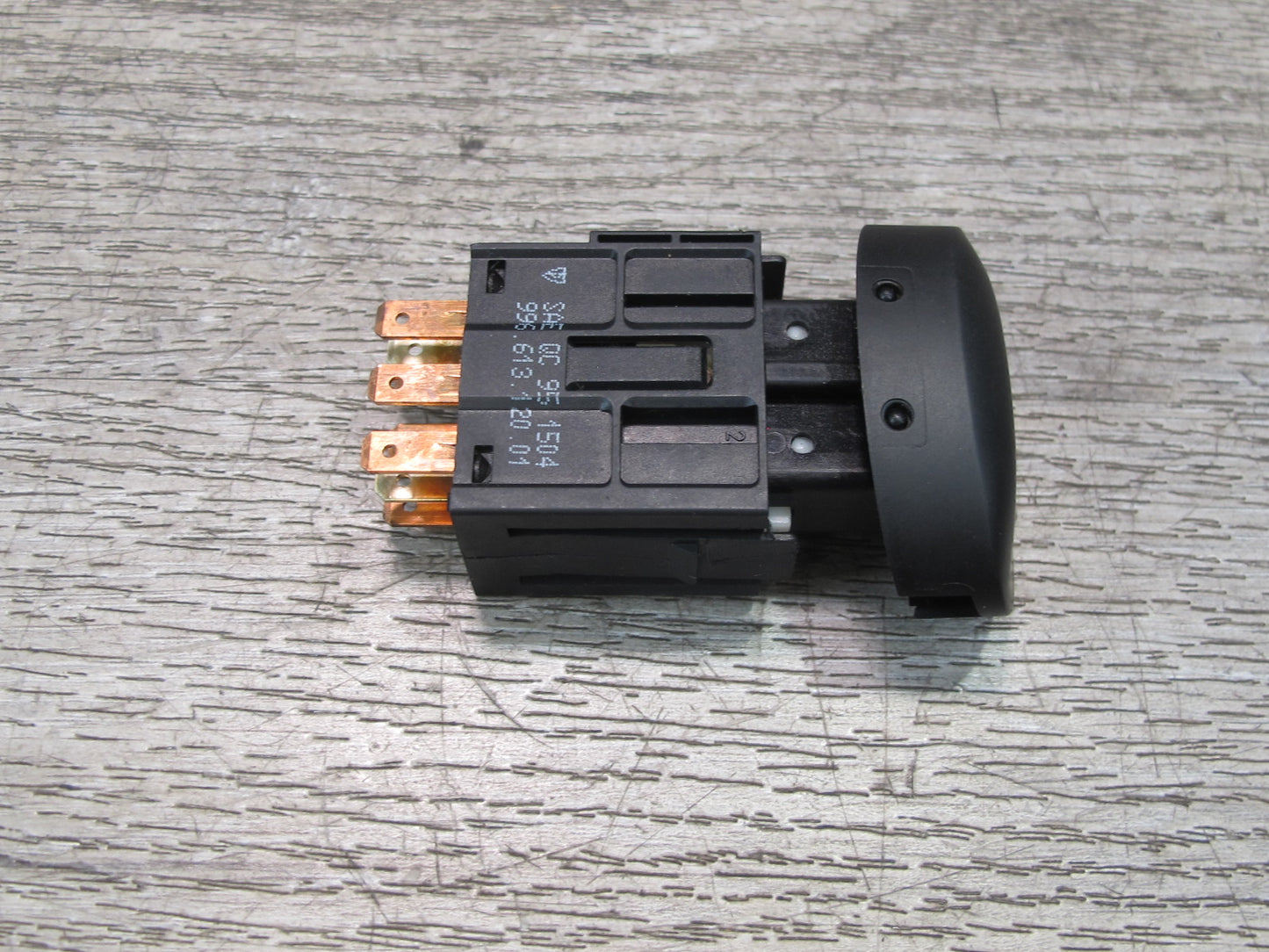 2002-2005 Porsche 911 Carrera 996 Hazard Flasher Light Switch Button