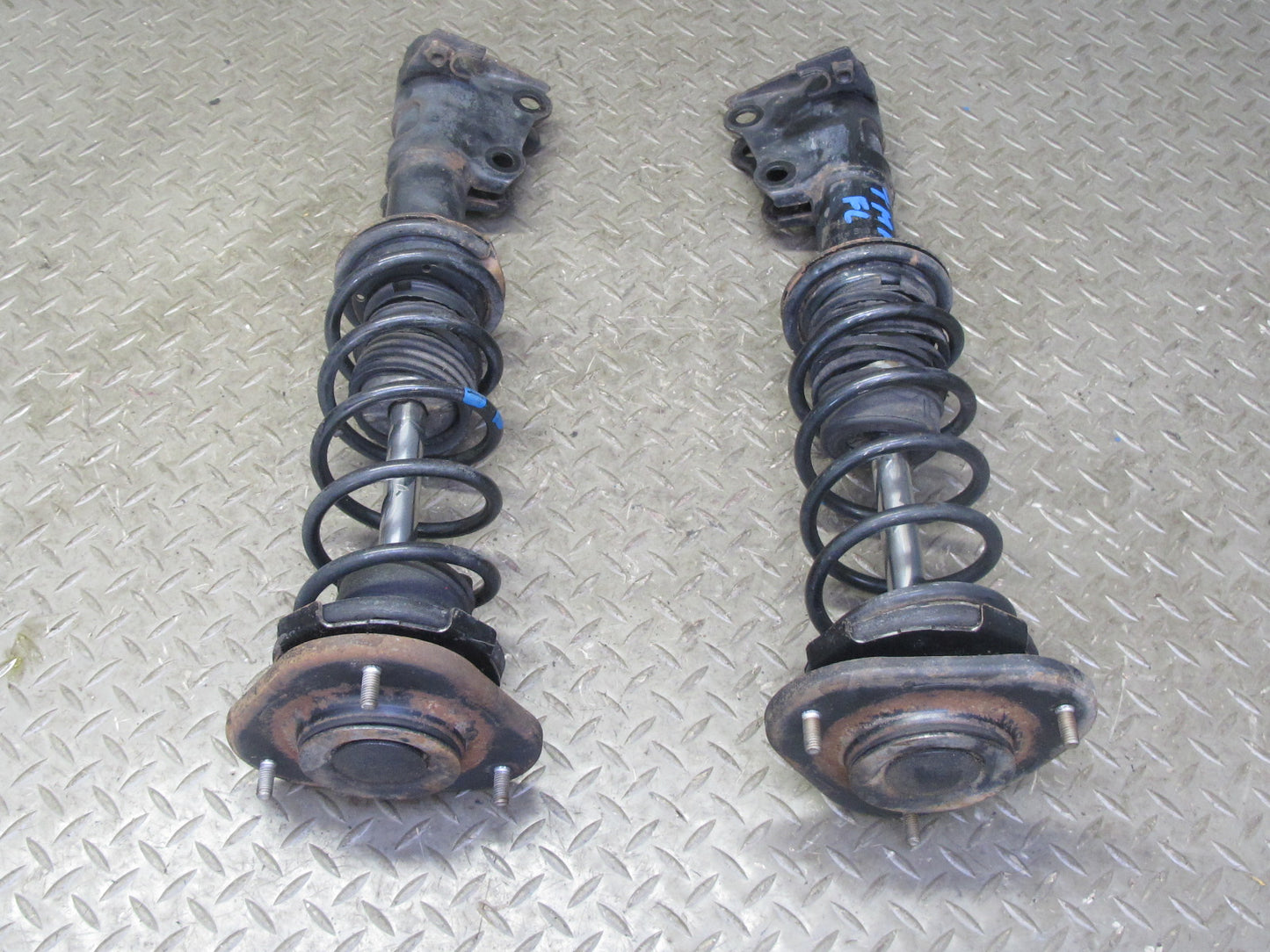 00-02 Toyota MR2 Spyder ZZW30L Set of 2 Front Strut Shock Absorber OEM