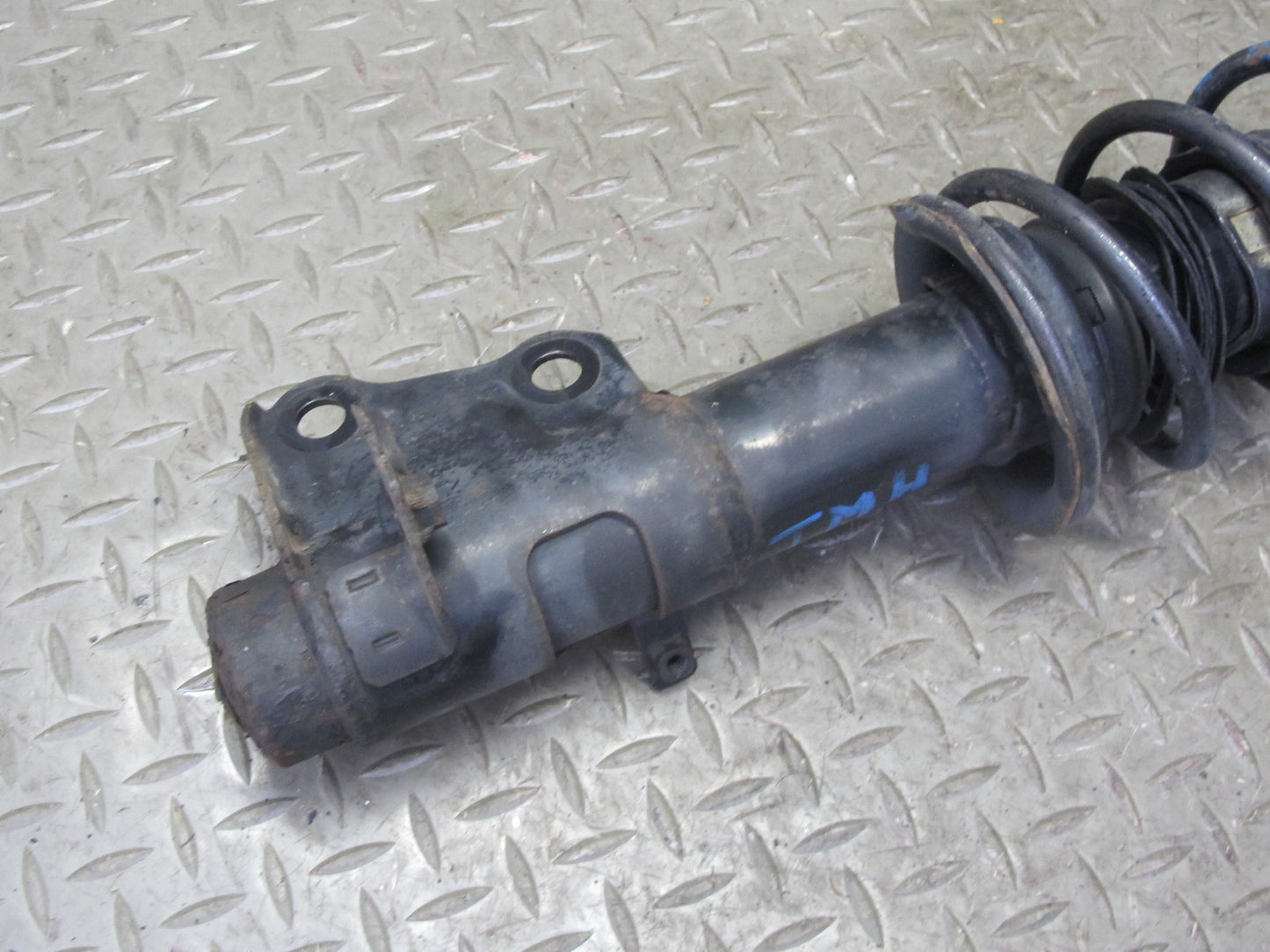 00-02 Toyota MR2 Spyder ZZW30L Set of 2 Front Strut Shock Absorber OEM
