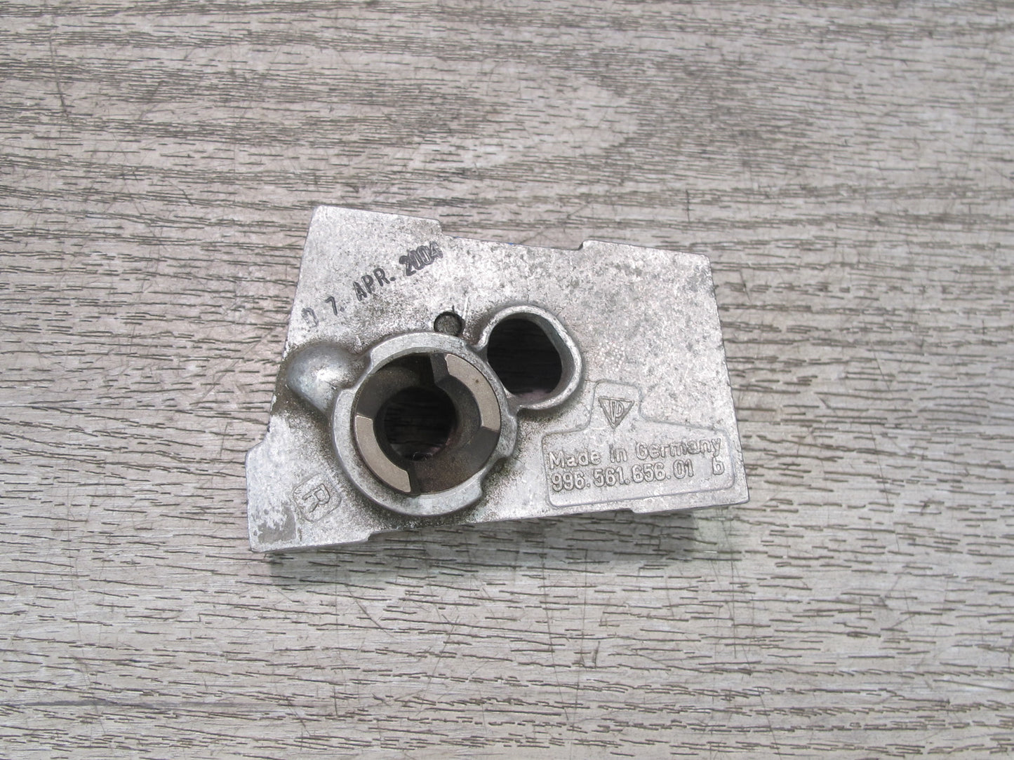 99-05 Porsche 911 996 Convertible Left & Right Hardtop Lock Bracket Mount Set