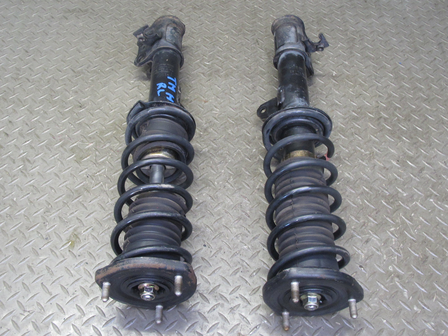 00-02 Toyota MR2 Spyder ZZW30L Set of 2 Rear Strut Shock Absorber OEM